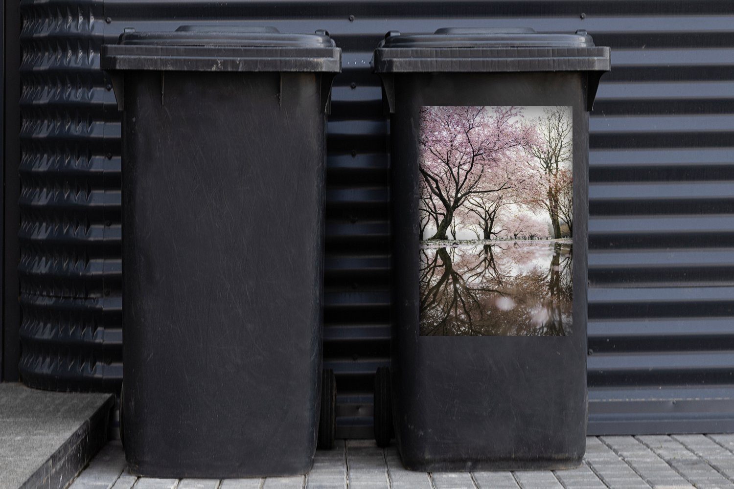 Mülleimer-aufkleber, Mülltonne, Blüte Sticker, Japan MuchoWow Wandsticker (1 Baum Abfalbehälter Container, - - - Sakura St),
