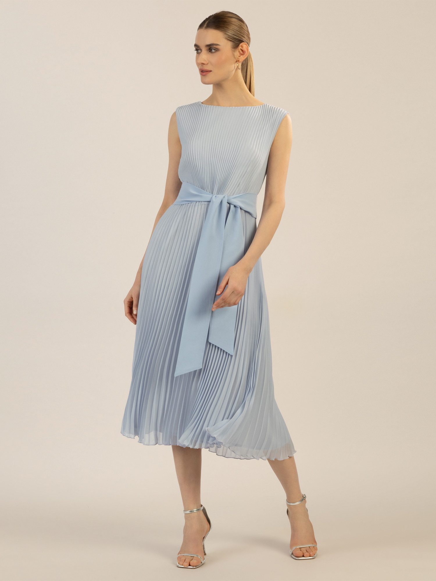 Midikleid