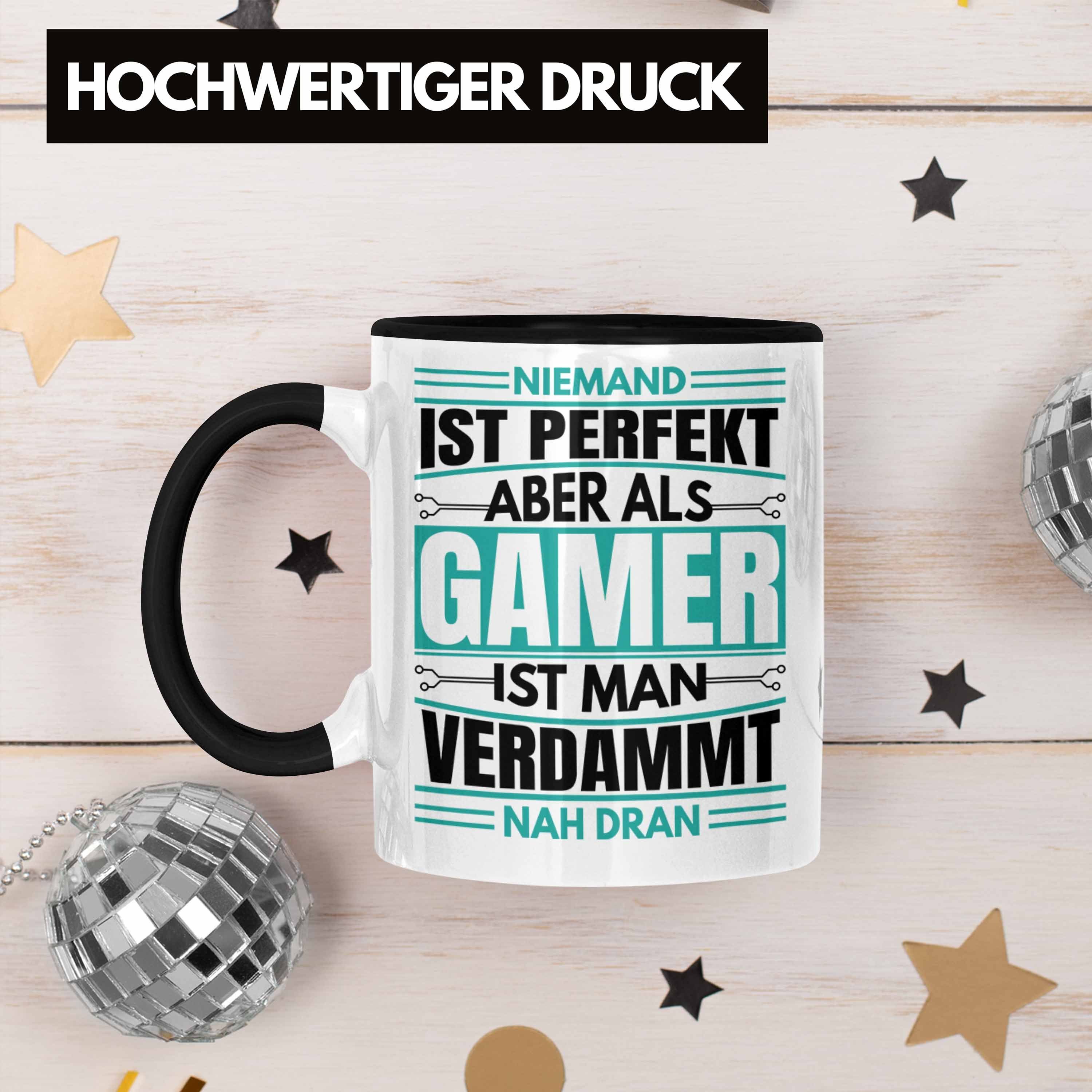 Trendation Tasse Trendation - Zocker Geschenk Geschenkidee Schwarz Tasse Jungs Niemand Ist Perfekt für Gamer
