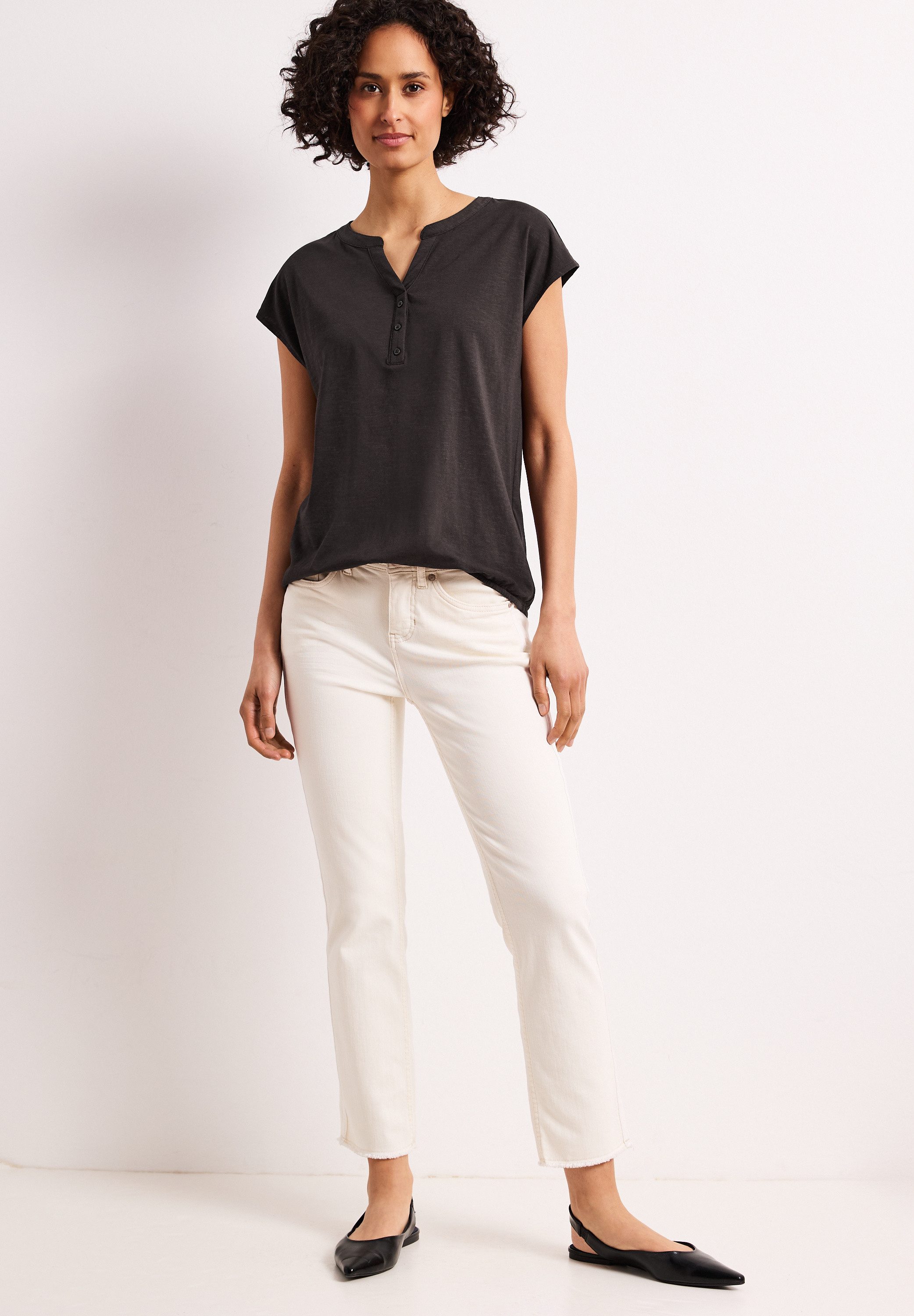 STREET ONE T-Shirt mit geschlitztem Rundhalsausschnitt – Bild 3 von 5
