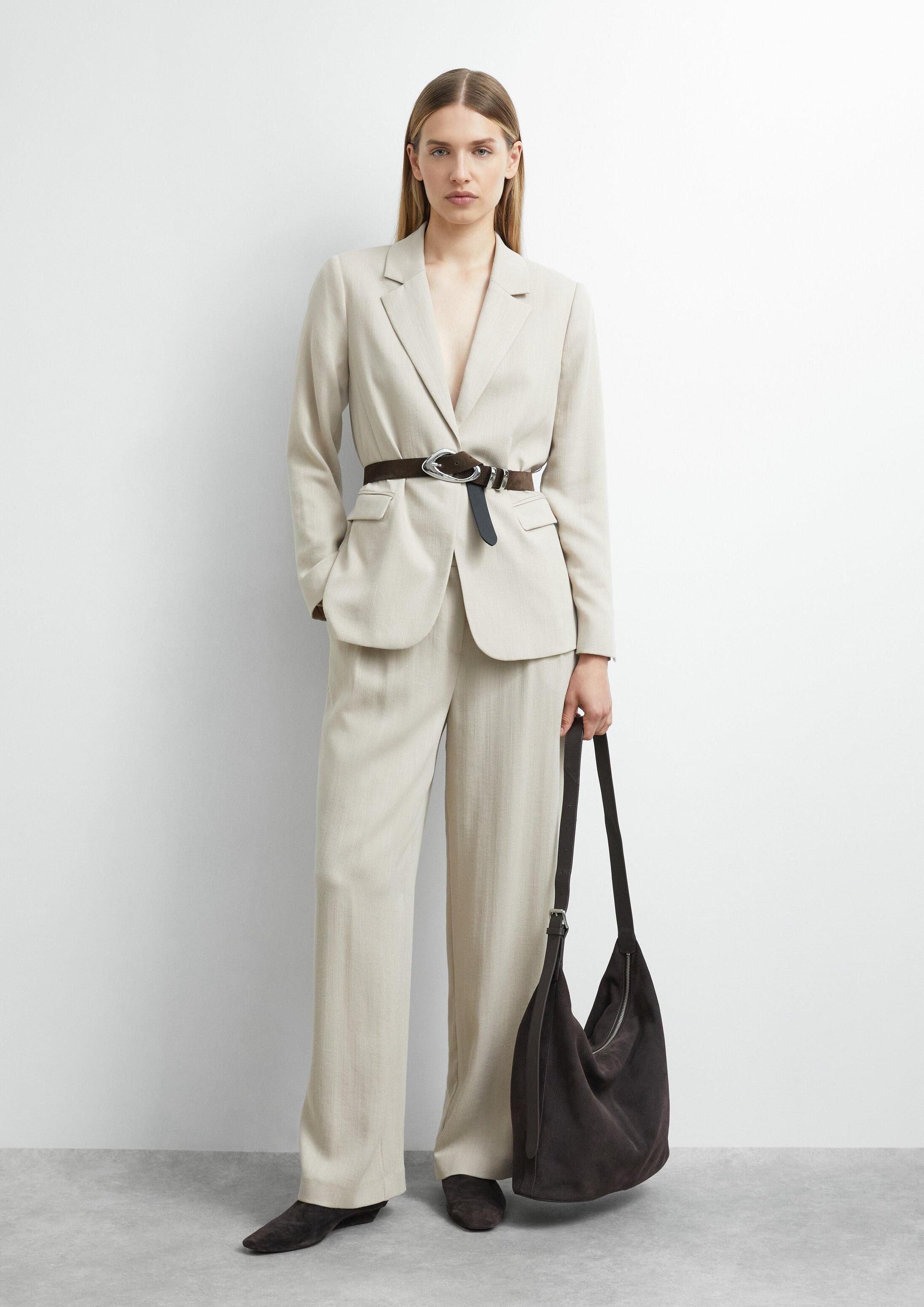 comma Chinos Hose Strukturierte Wide-Leg-Hose mit Faltendetail – Bild 5 von 5
