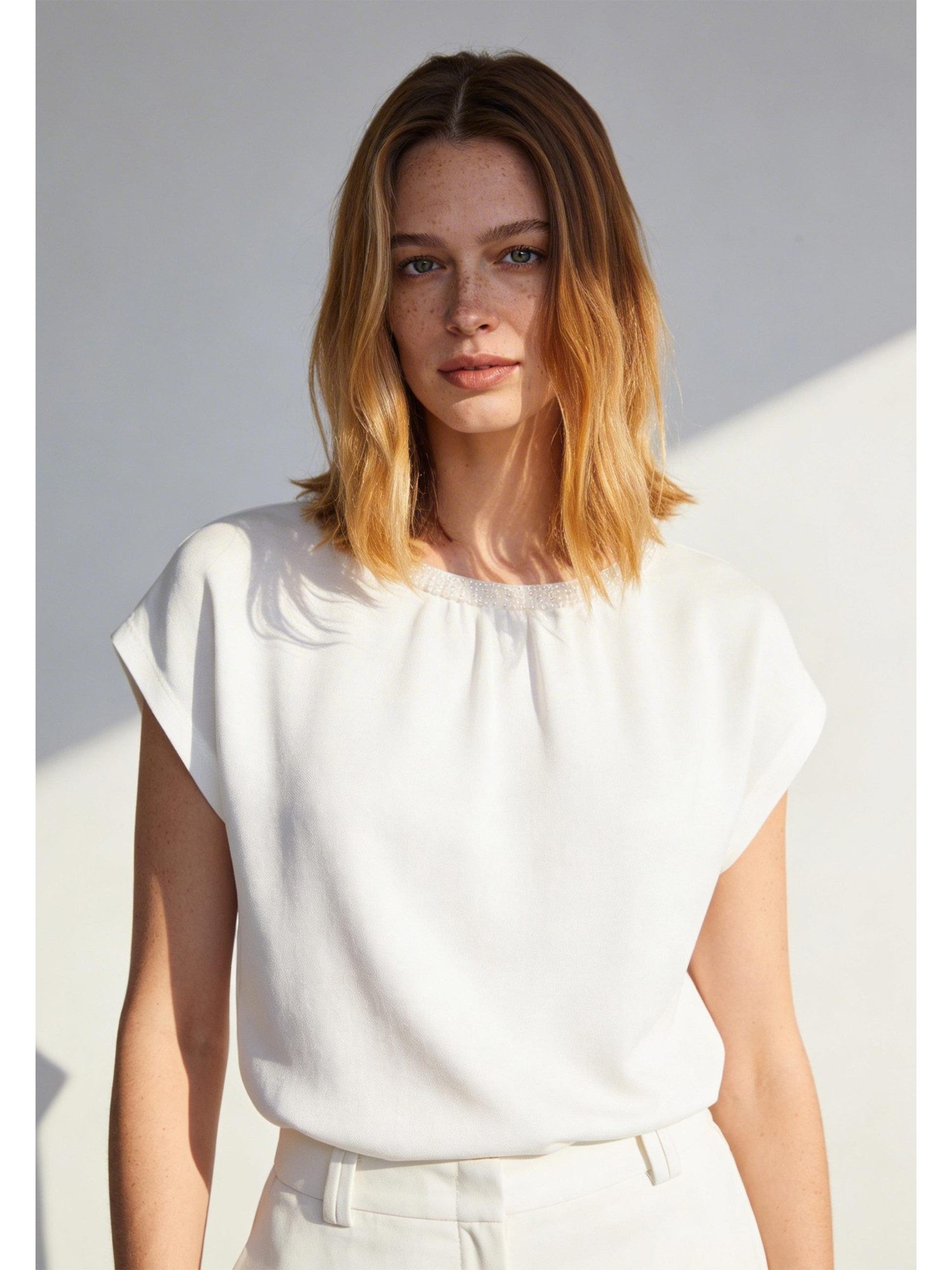 MORE&MORE Kurzarmshirt elegantes Kurzarmshirt, Perlenausschnitt günstig online kaufen
