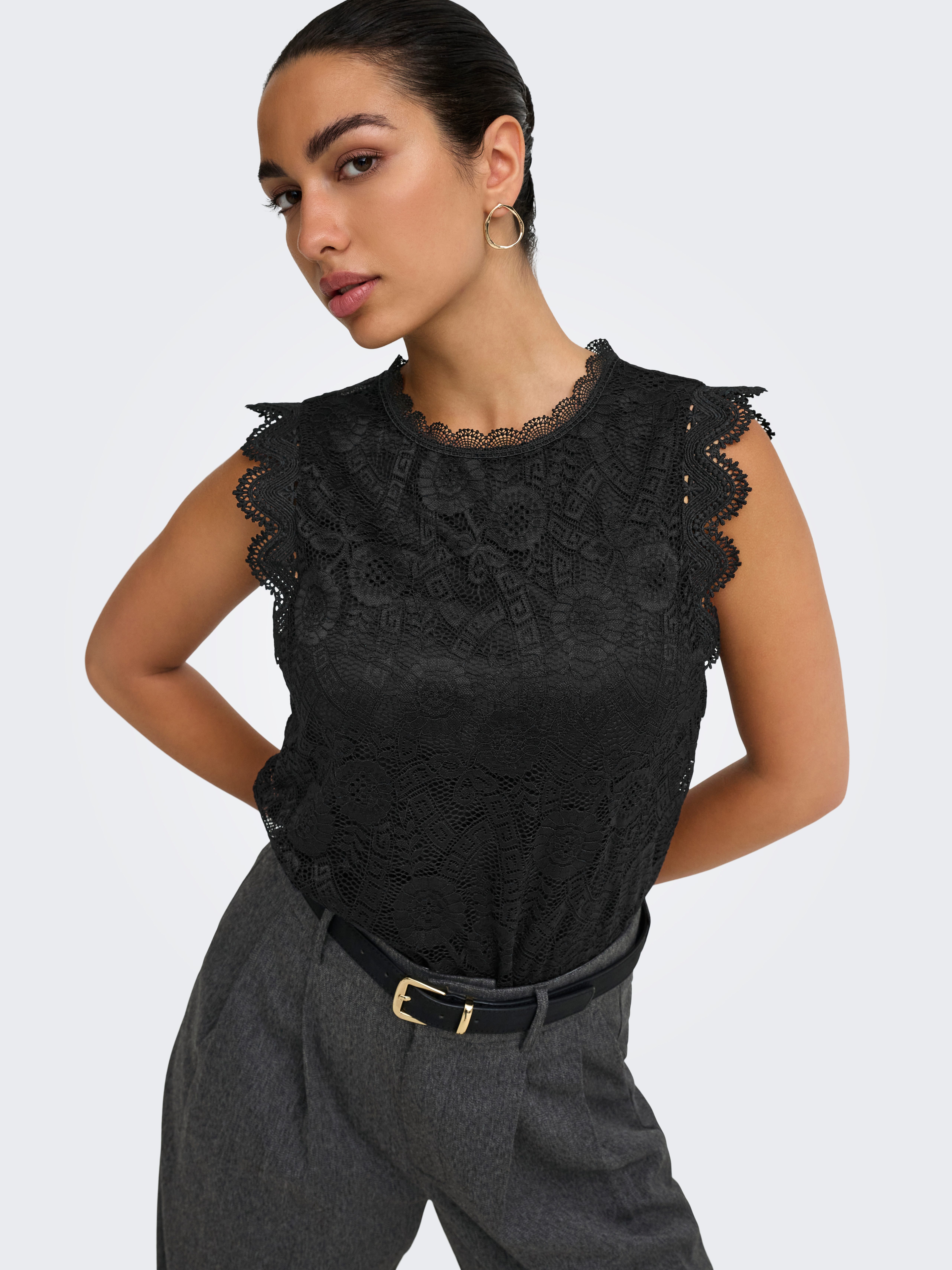 ONLY Spitzentop ONLSINE S/L LACE TOP CS JRS Materialmix, regular fit, Rundhals