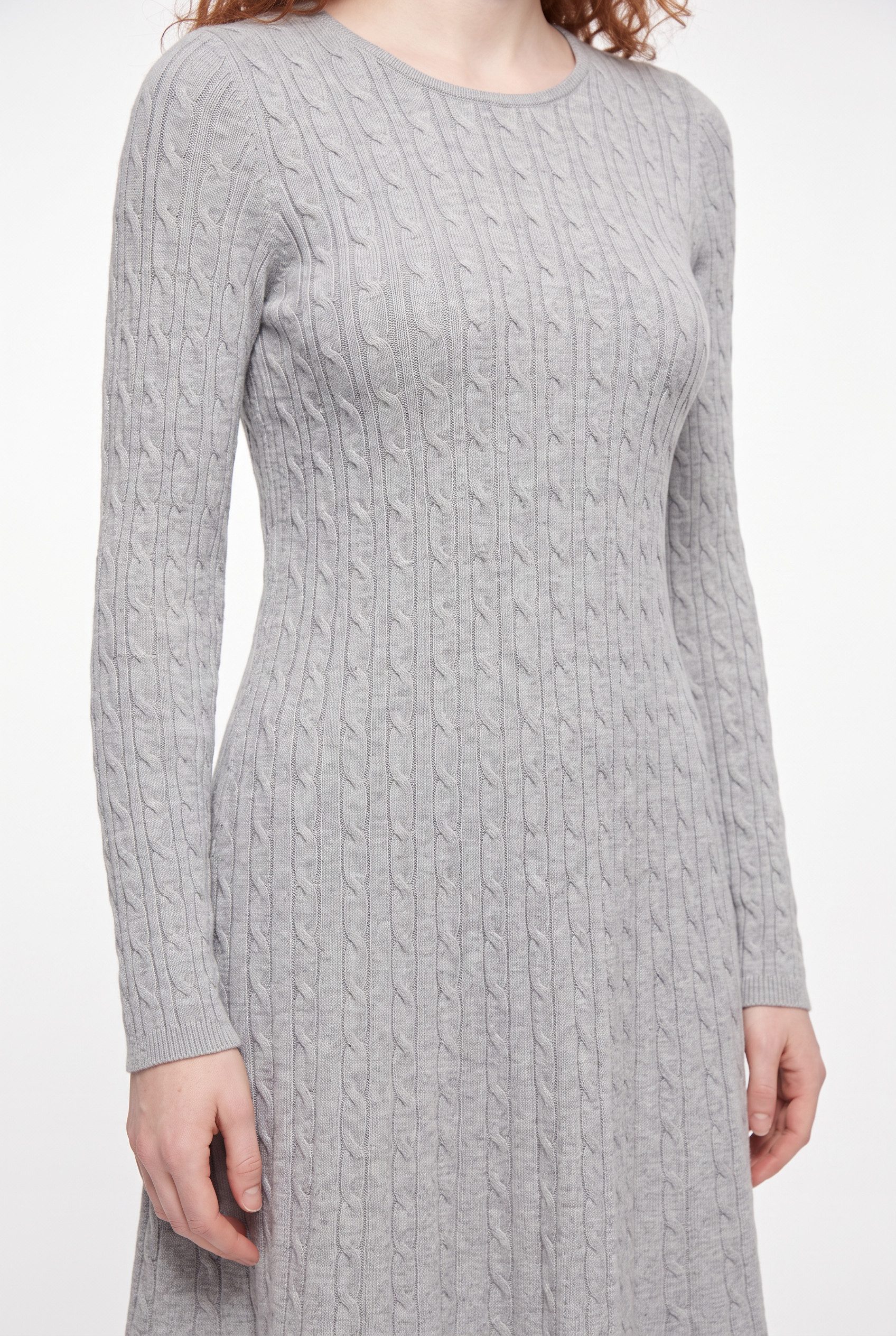 ONLY Strickkleid ONLIBI LS O-NECK CABLE DRESS CC KNT Viskosemischung, regular fit