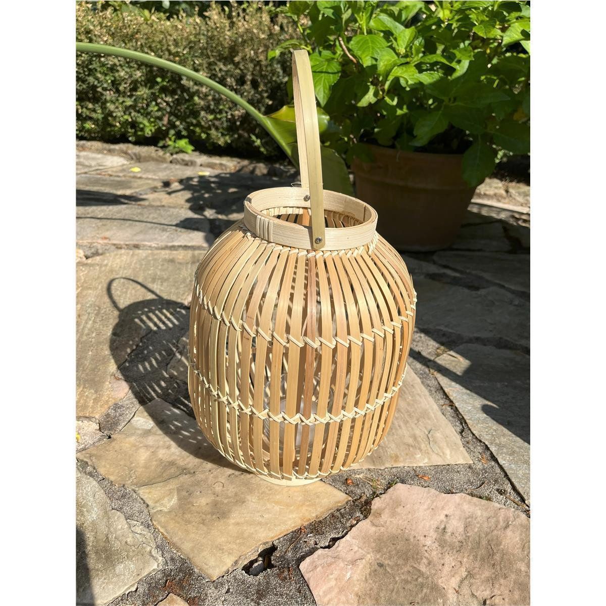 BOURGH Windlicht VILLAPIANA natur - Bambus Laterne handgefertigt 31cm mit Glaseinsatz