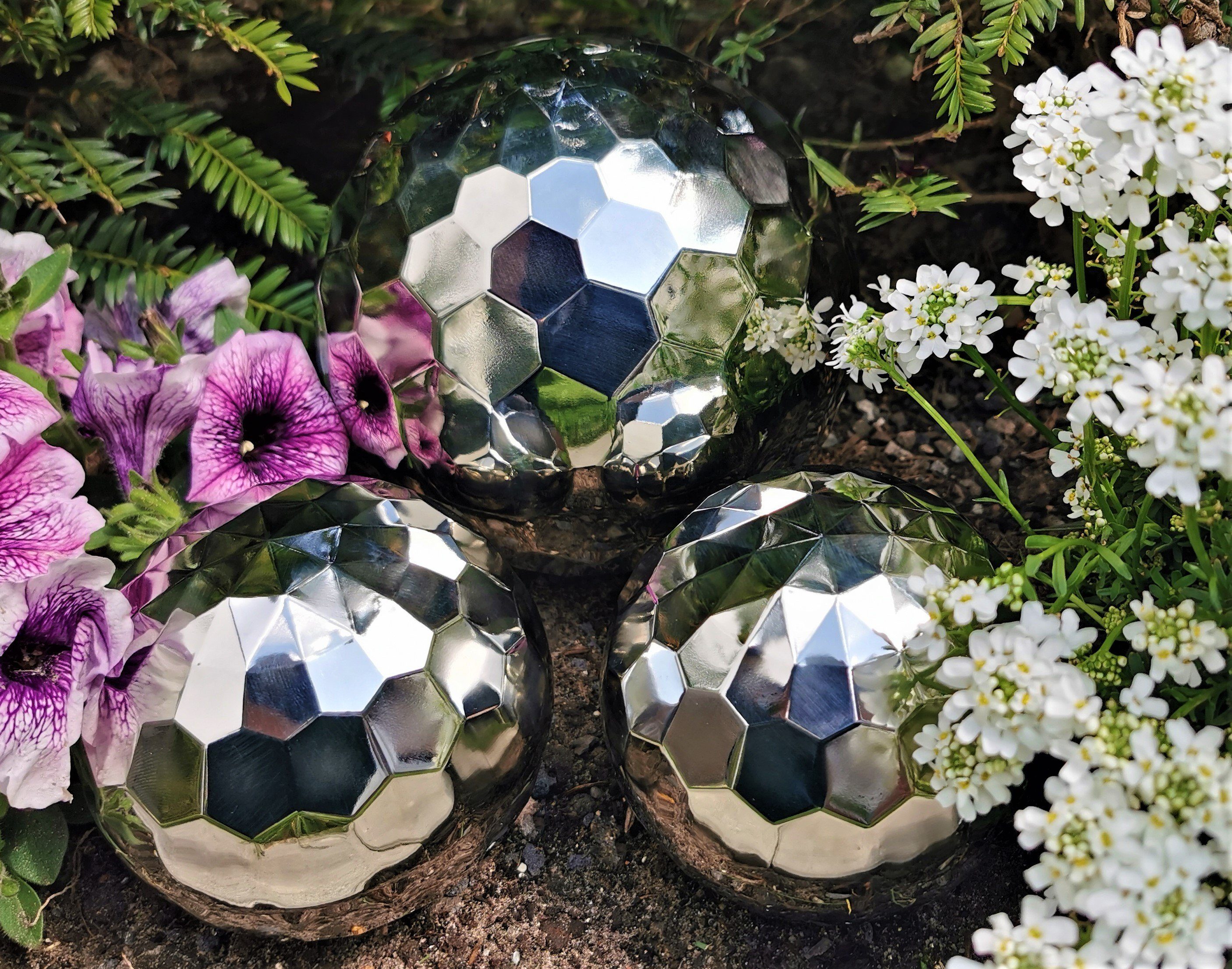 Jürgen Bocker Garten-Ambiente Dekokugel Dekokugel Diamond 3er Set in verschiedenen Größen Edelstahl poliert Kugel Dekorationskugel