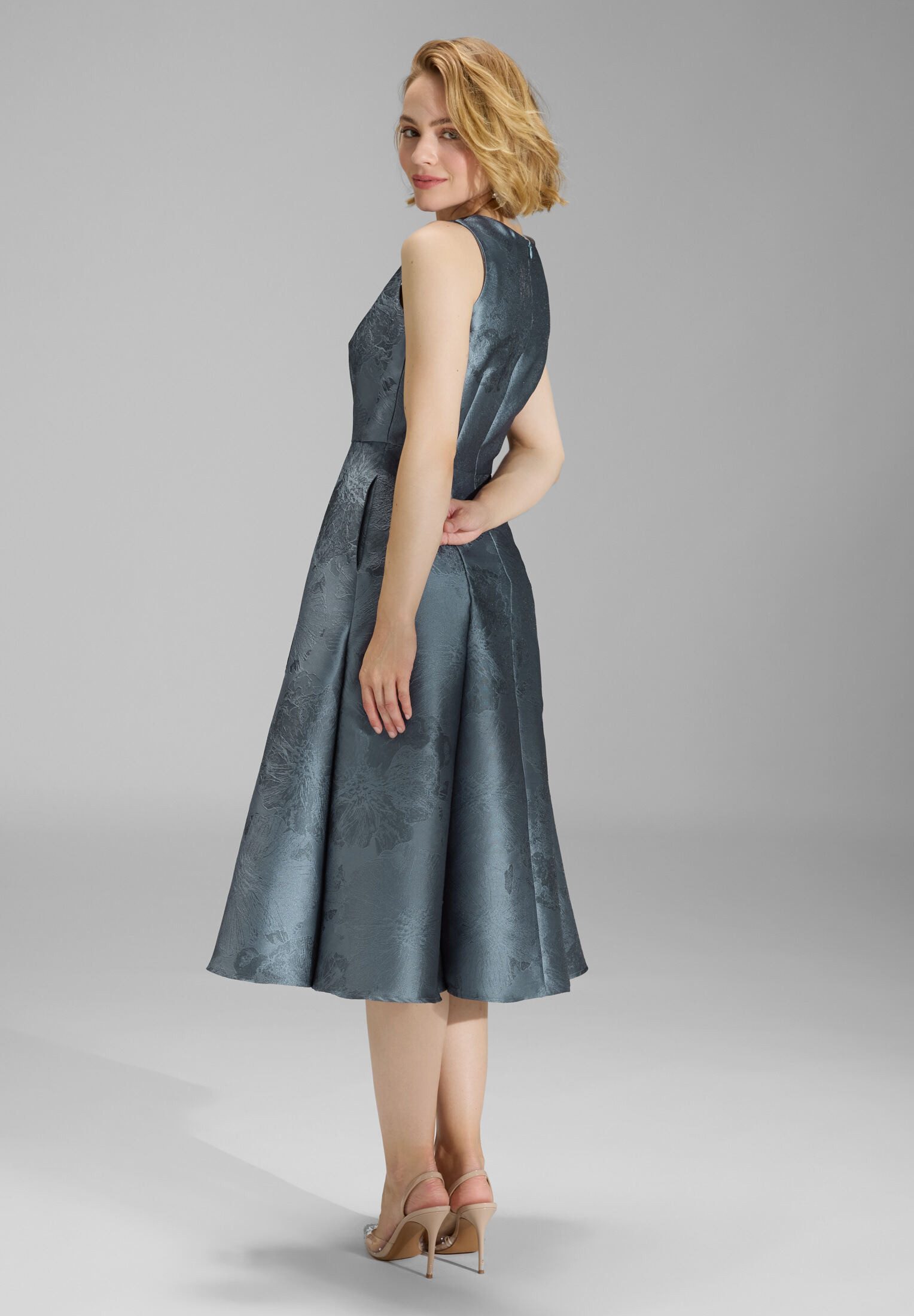 SWING Cocktailkleid Figurbetonte Passform in A-Linie günstig online kaufen