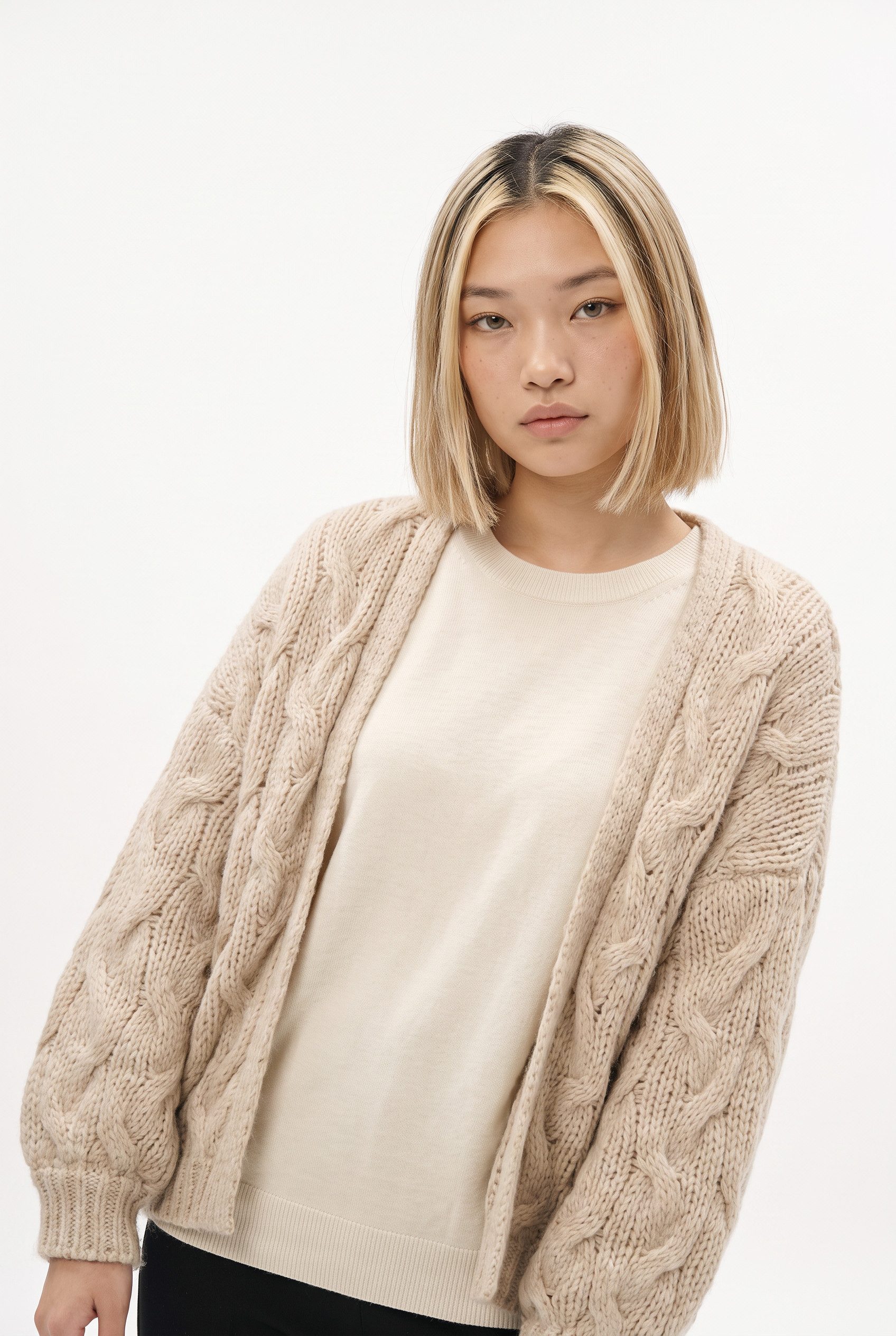 Vero Moda Strickjacke VMMAYBE LS OPEN CABLE CARDIGAN NOOS Kunstfaser, mit Zopfstrickmuster