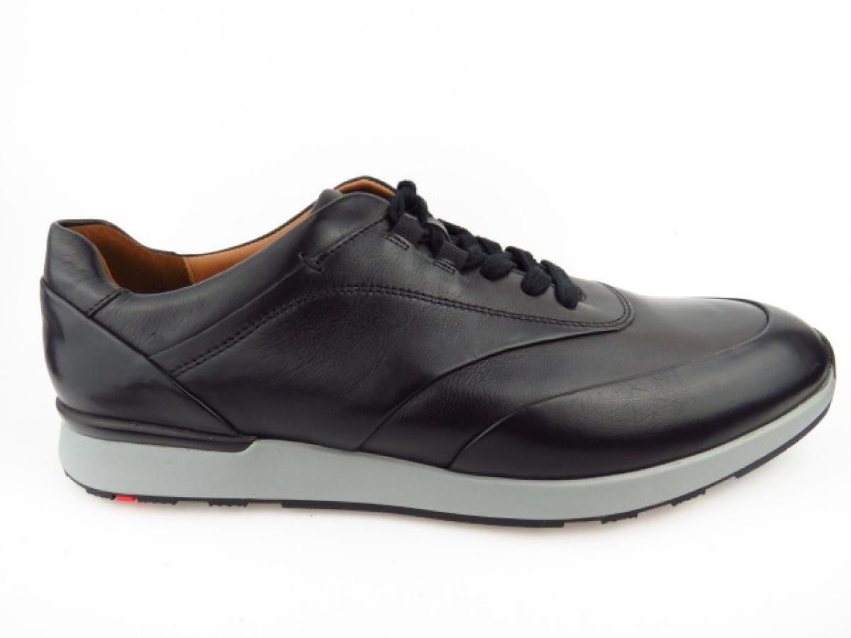 Ajas Sneaker