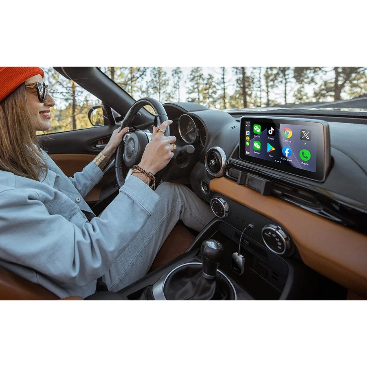 mcdodo CA-7210 Auto-Adapter zu USB Typ A, USB-C, Kabelloses CarPlay, Plug & Play, Unterstützt Siri Sprachsteuerung