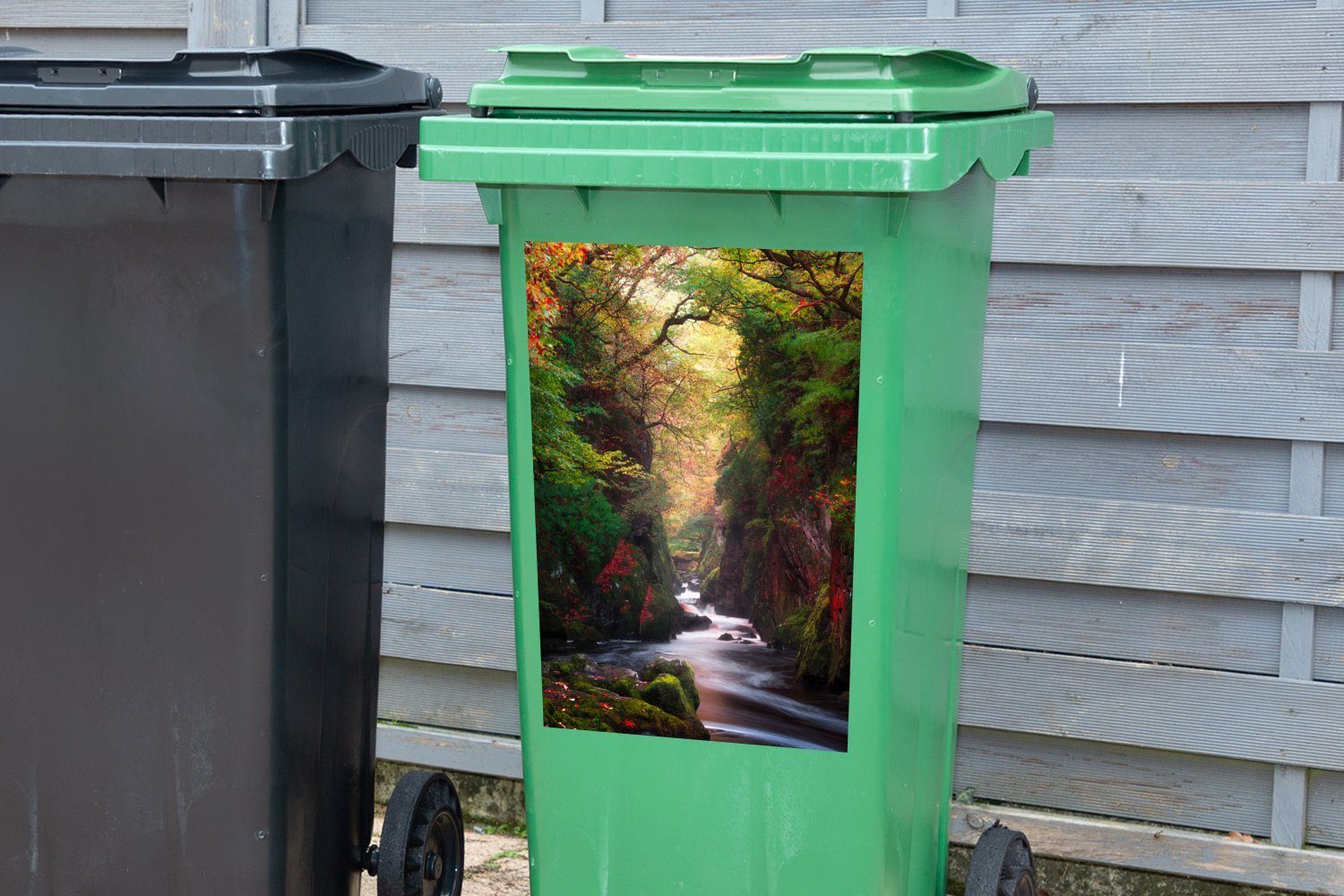 St), mit Snowdonia (1 Mülleimer-aufkleber, Wandsticker Mülltonne, Fluss Sticker, Schöner Umgebung MuchoWow Abfalbehälter farbenfroher in Container,