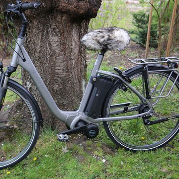 Hollert Sattelbezug, Lammfell Fahrradsattelbezug Sattelüberzug Schwarzwald