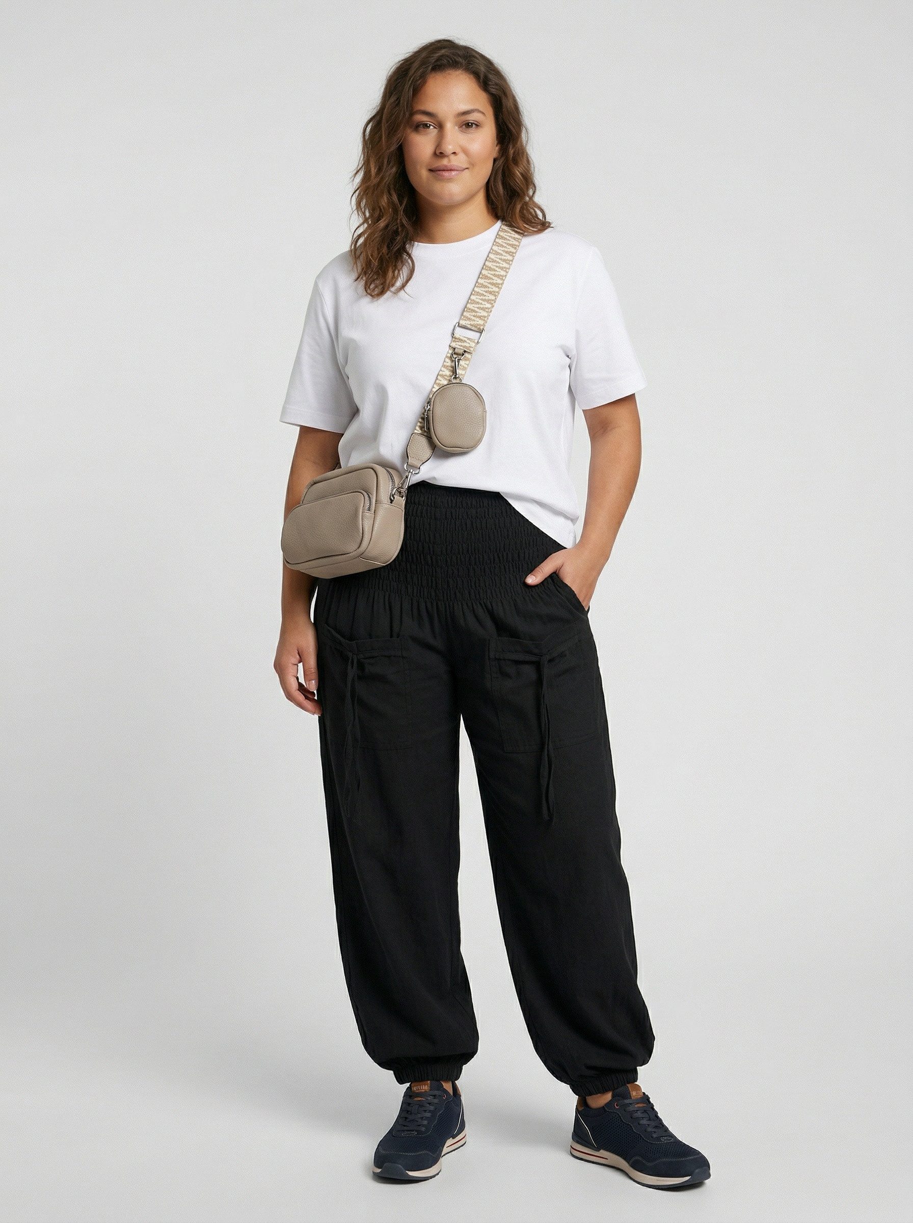 Zum Outfit 8