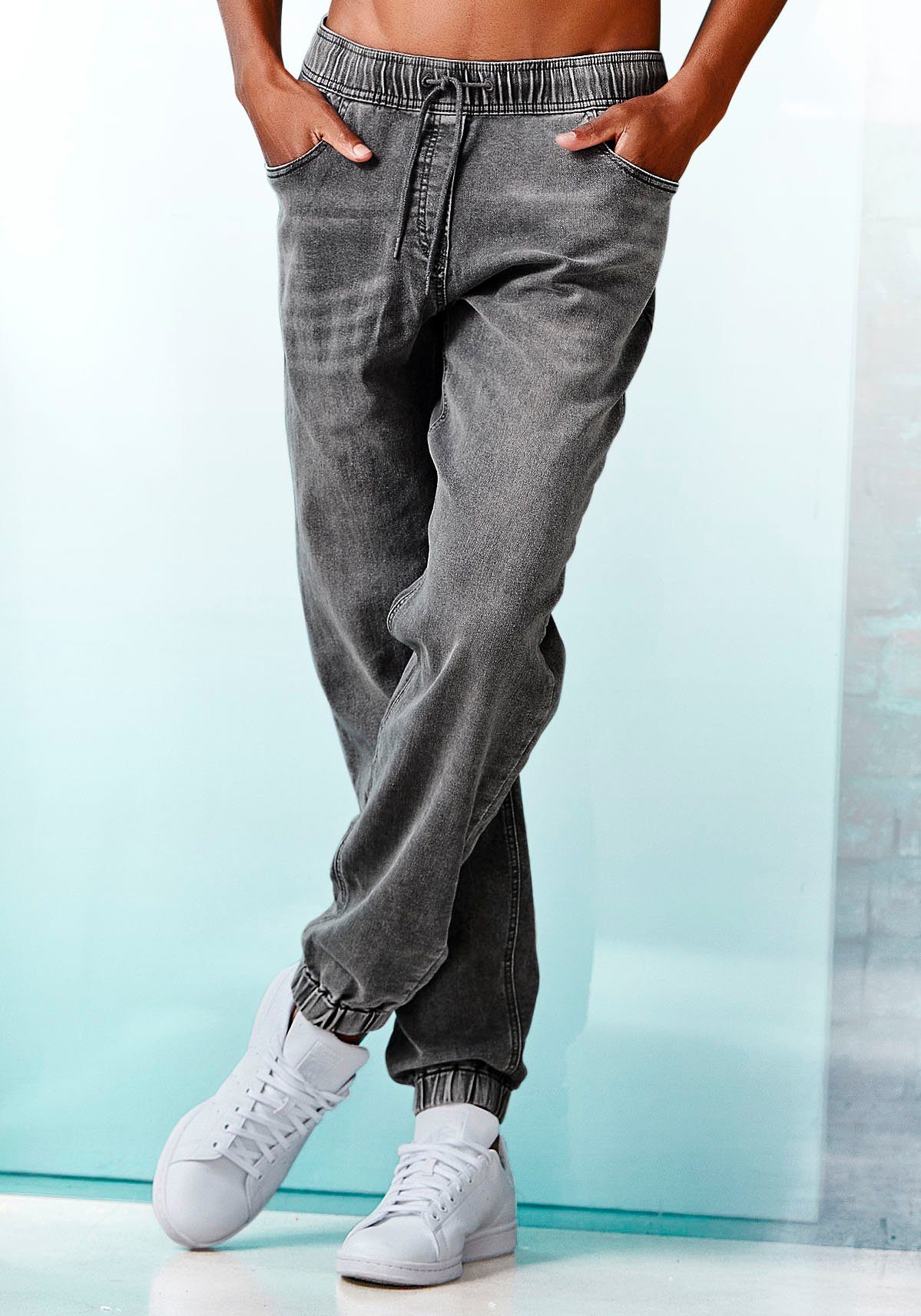 Bench. Jogg Pants »Herren Stretch-Jeans« Denim Jogger Jeanshose mit Stretch  - Schlupfjeans online kaufen | OTTO