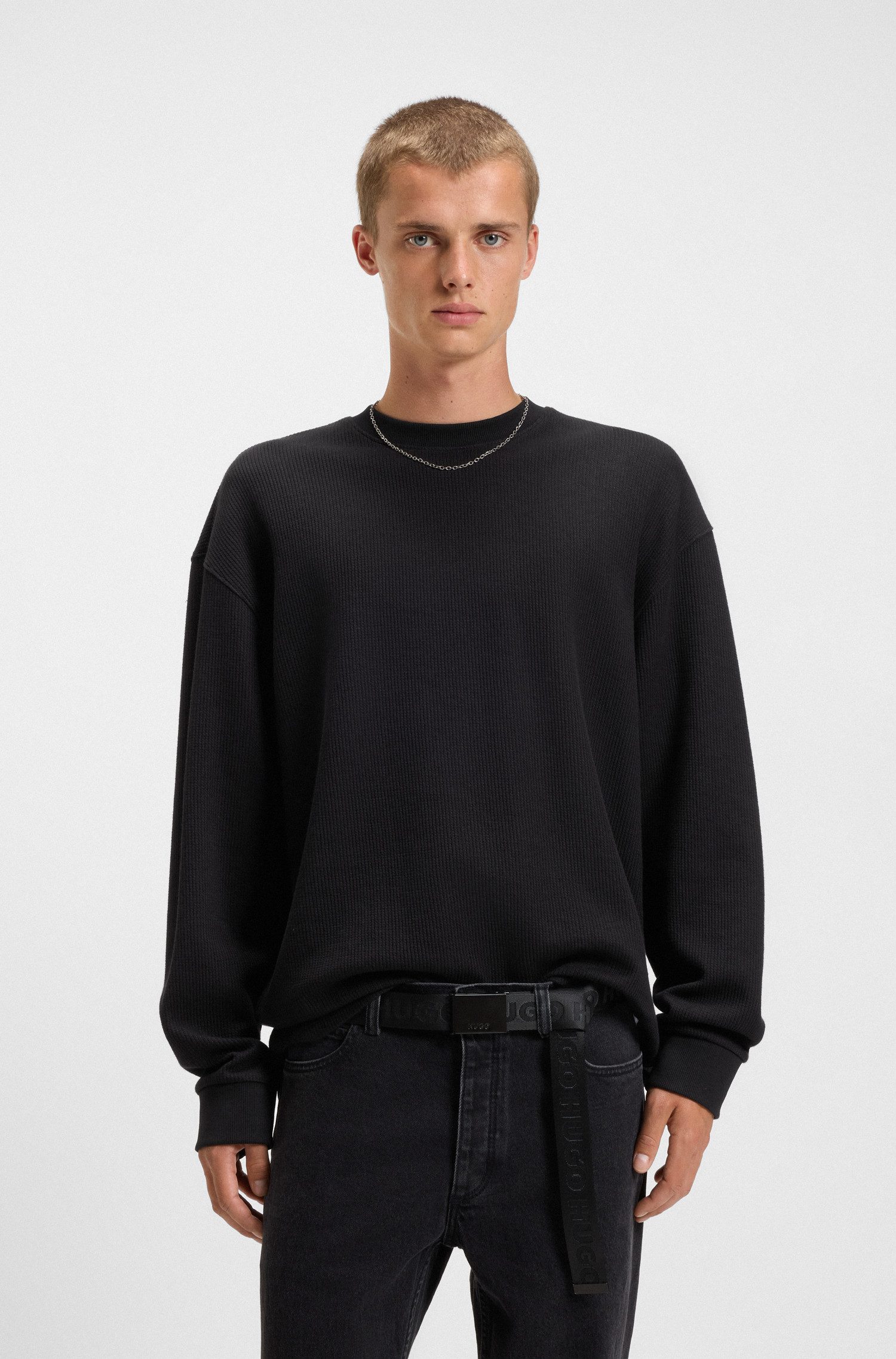 HUGO Blue Langarmshirt Nuwolo mit Logo-Badge günstig online kaufen