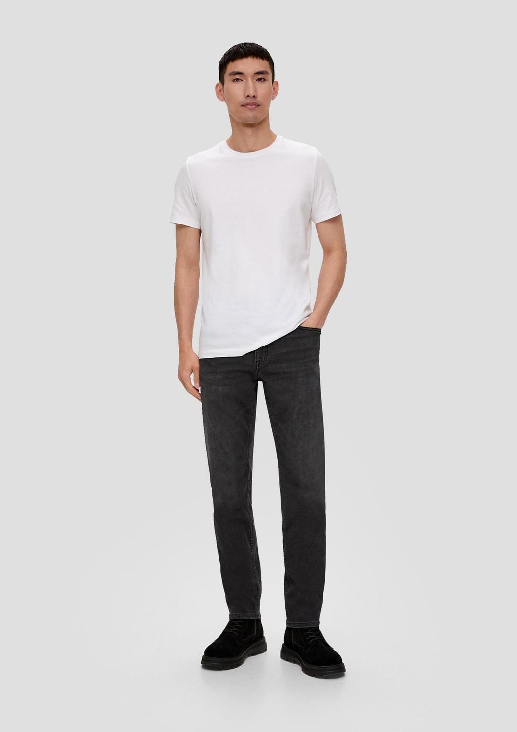 s.Oliver Regular-fit-Jeans MAURO (1-tlg) Jeans Mauro / Regular Fit / High Rise / Tapered Leg