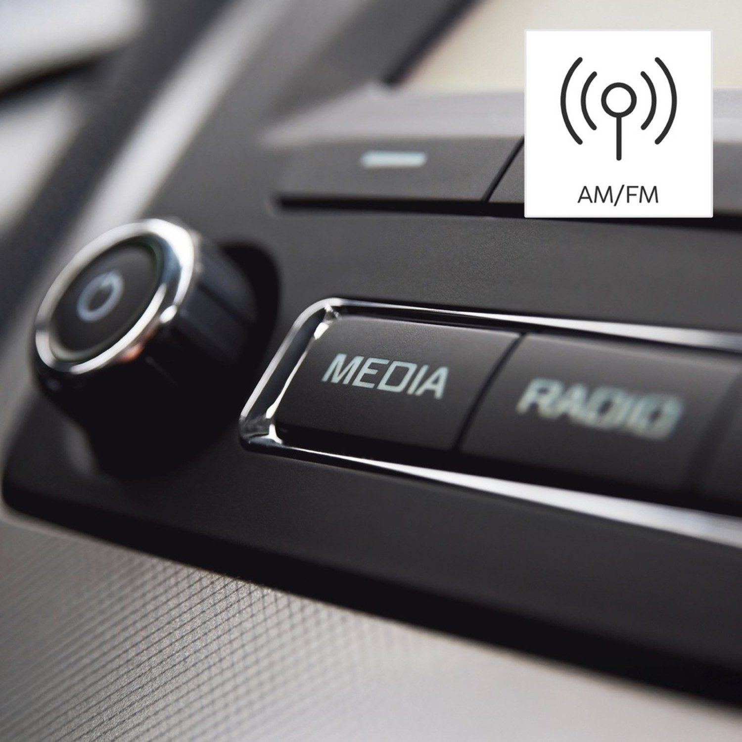 Hama Antennensplitter AM / FM + DAB / DAB+ SMB Autoradio-Scheibenantenne