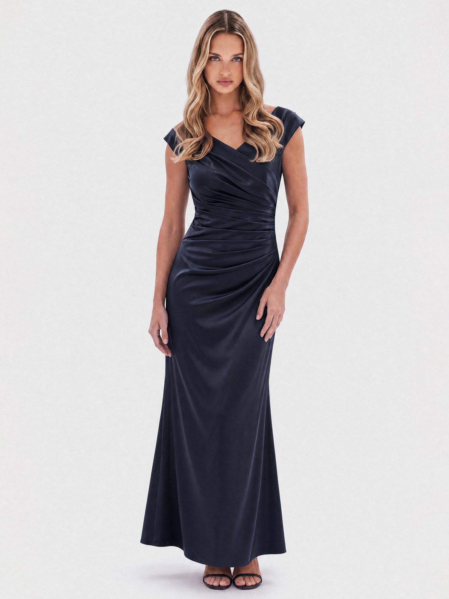 Apart Maxikleid aus Satin