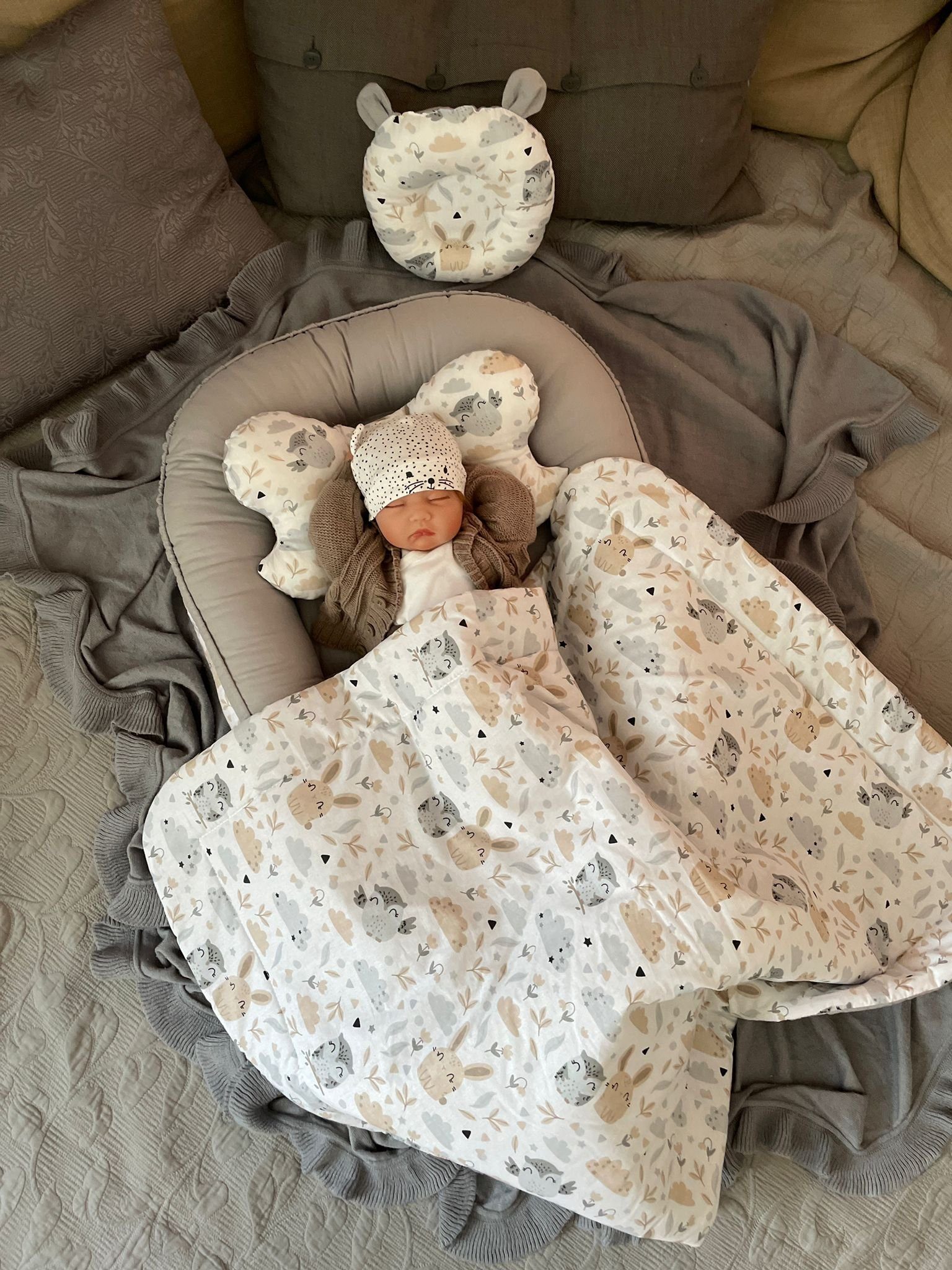 Loolay Bettnestchen BIO BAUMWOLLE BABYNEST Babykokon Neugeborene Babyaustattung SET, (4 Jahreszeiten Kuschelnest Reisebett SOLO/ o. im Premium SETS, 4-tlg., MUS – Bild 2 von 5
