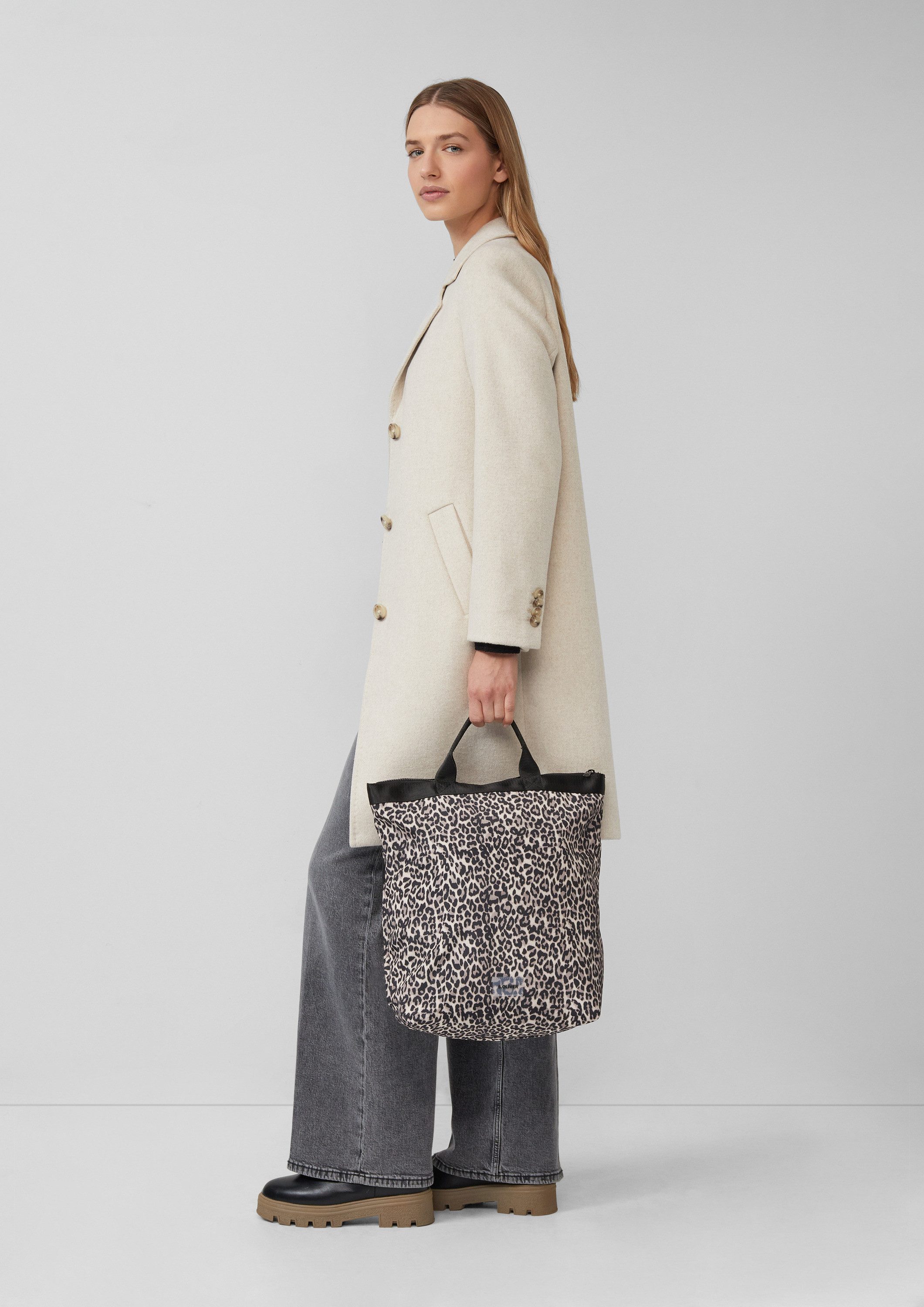 s.Oliver Rucksack Tasche, Rucksack aus Nylon mit Animal-Muster und Label-Pa günstig online kaufen