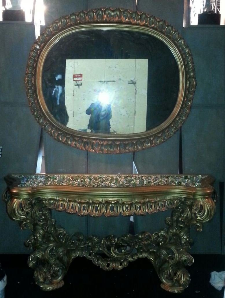 JVmoebel Schminktisch Klassischer Spiegel (2-St., Schminktisch Sideboard Konsole Tisch in Spiegel), Schlafzimmer Konsolentisch, Made Europa