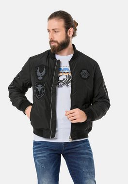 Cipo & Baxx Bomberjacke mit angesagten Patches