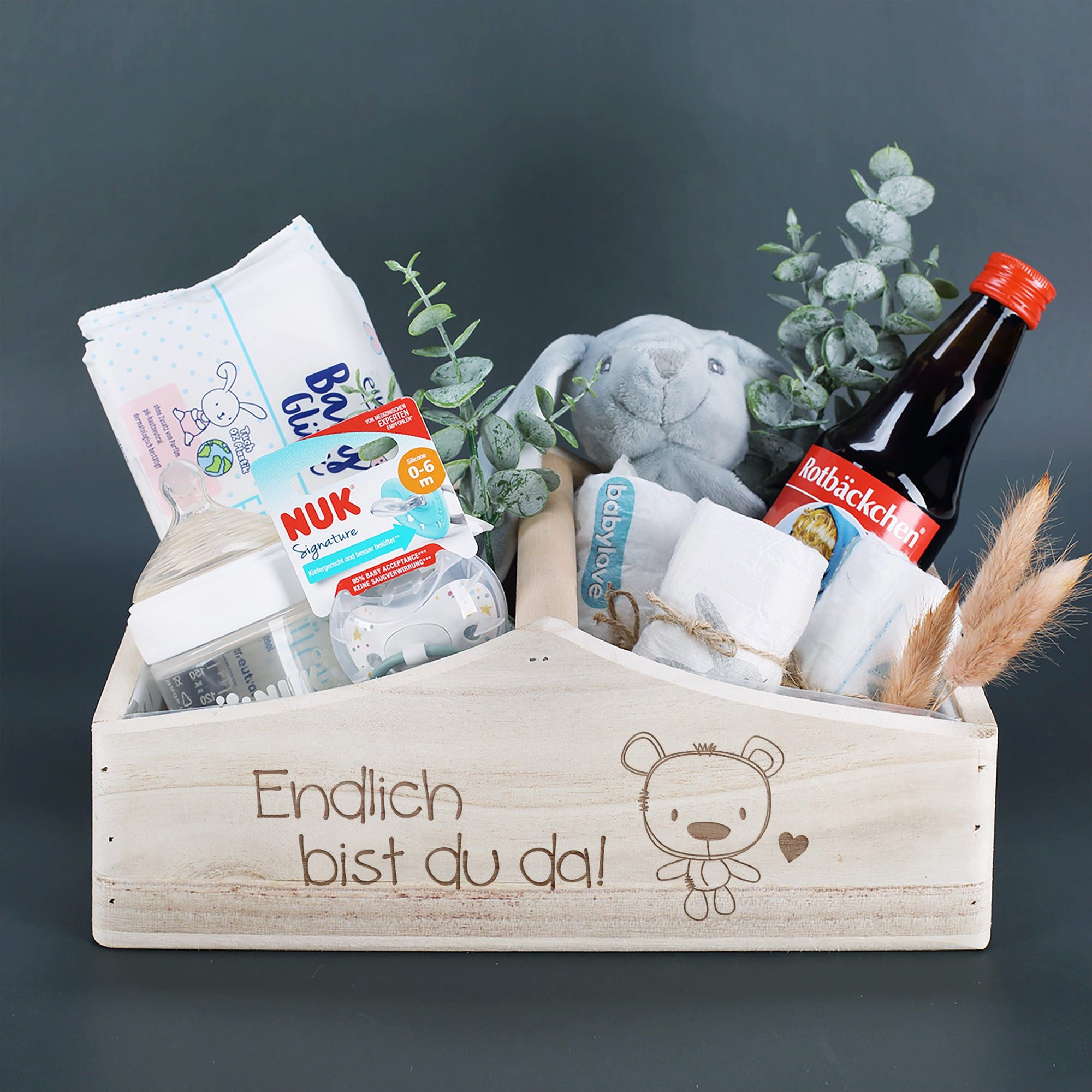 Striefchen Geschenkbox zur Geburt mit süßem Teddy Motiv graviert "Endlich bist du da"
