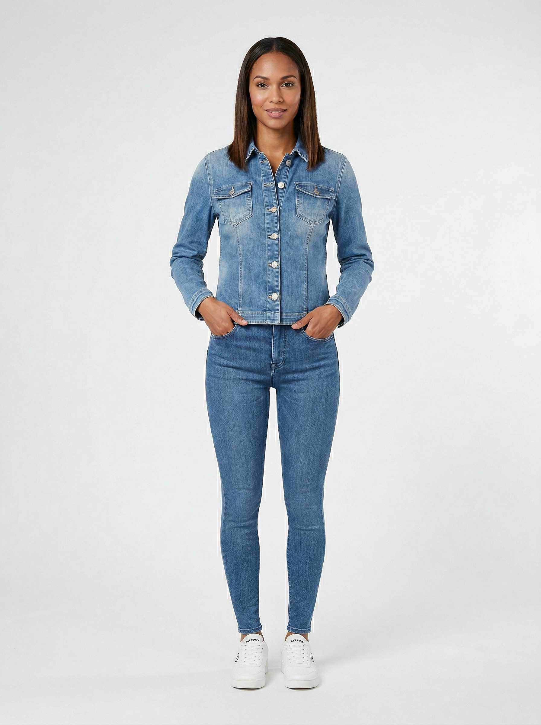 Zum Outfit 8