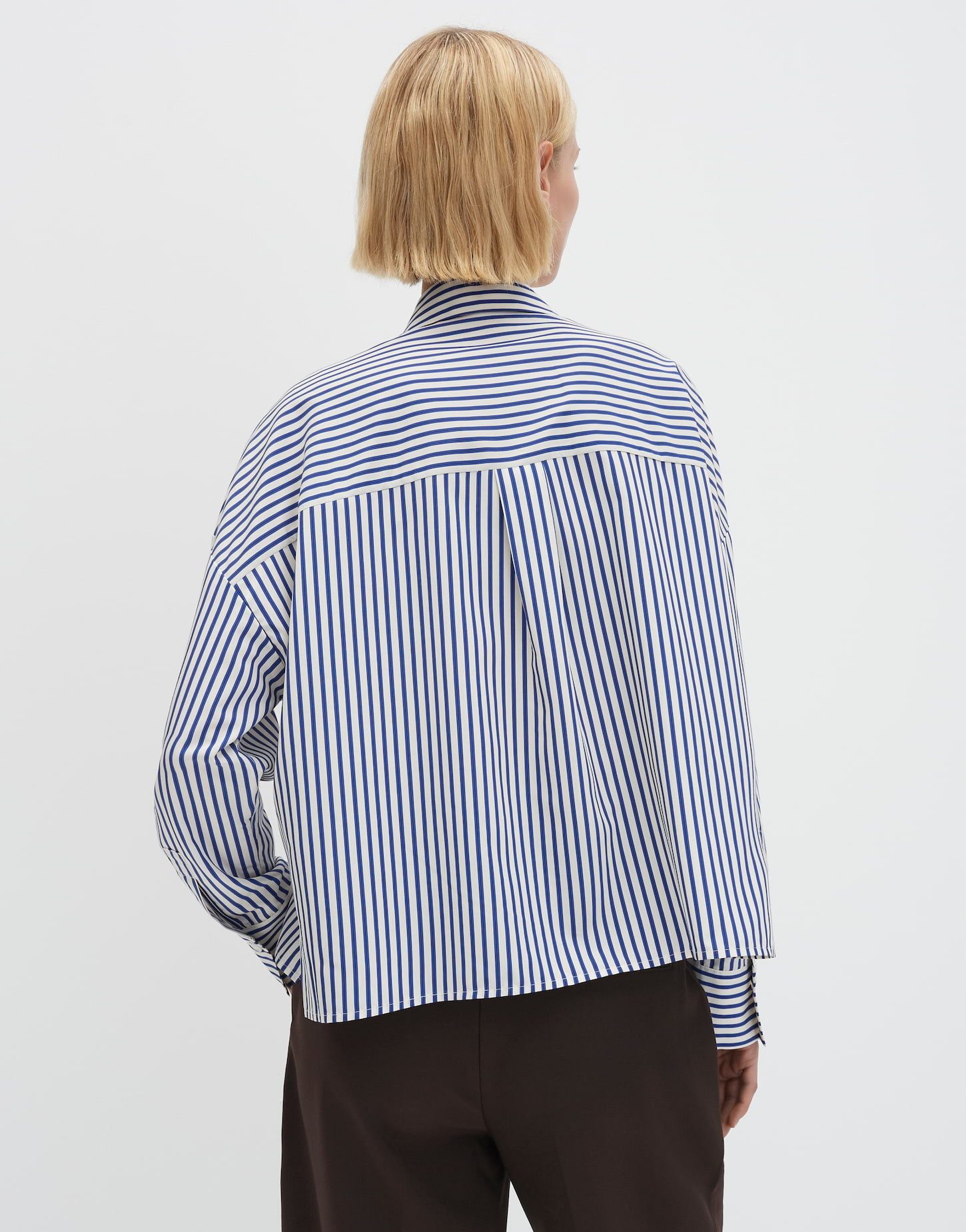 someday Hemdbluse ZVENJA Loose aus ECOVERO™ Viskosemix Boxy Silhouette, weich fließender Fall