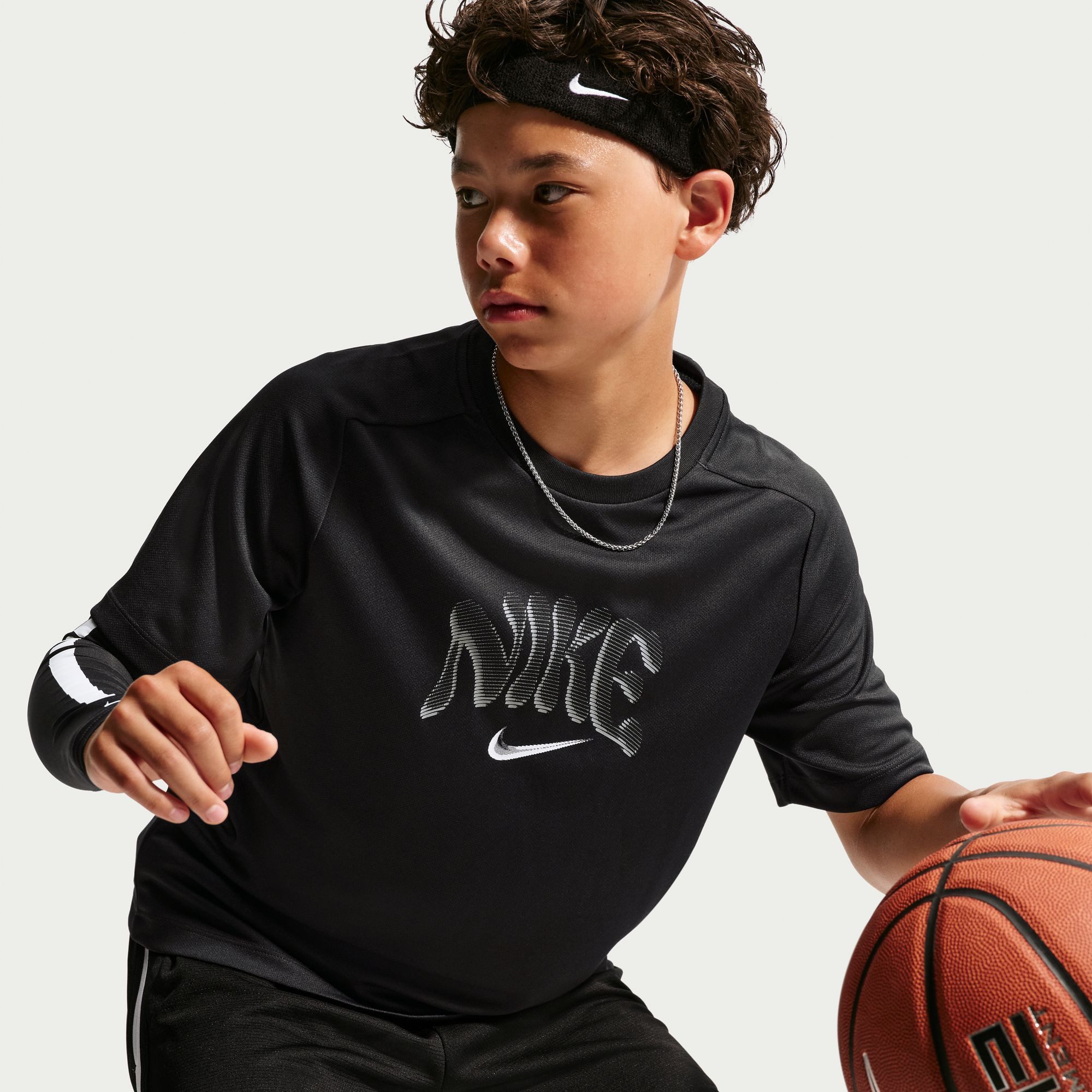 Nike Trainingsshirt Nike Multi Refresh Big Kids' (Boys) Top Für Kinder und Jugendliche