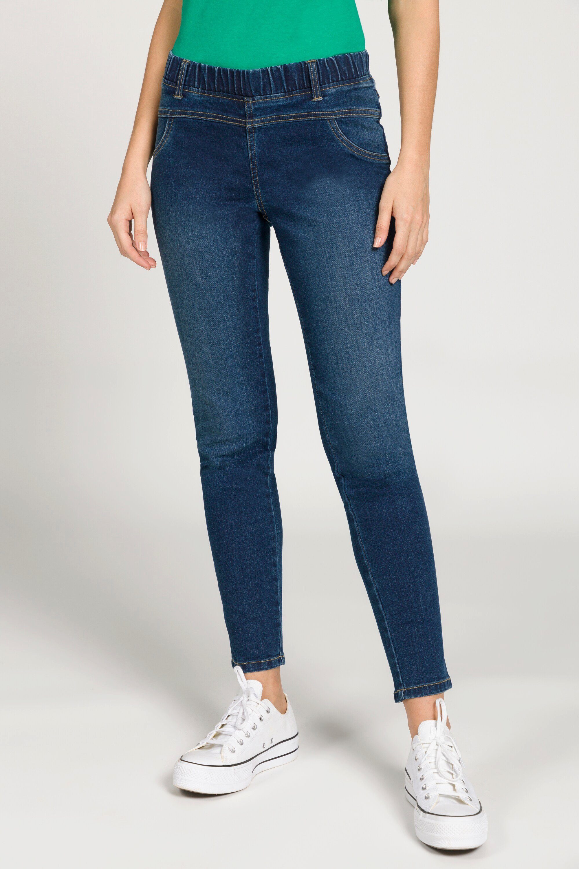 2 schmale Gesäßtaschen Gina blue denim Jeggings Repreve®-Jeans Julia Laura Form