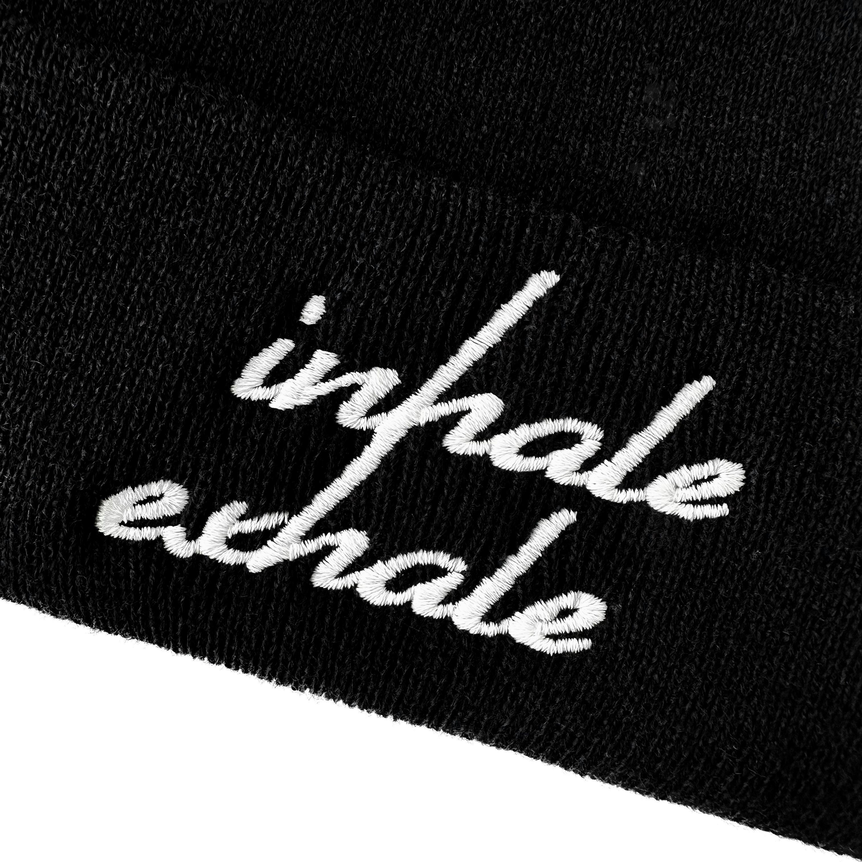 Strickmütze Wintermütze inhale exhale breitem Schnoschi und Stickerei mit Streetwear Unisex (Beanie) Umschlag bestickt Spruch