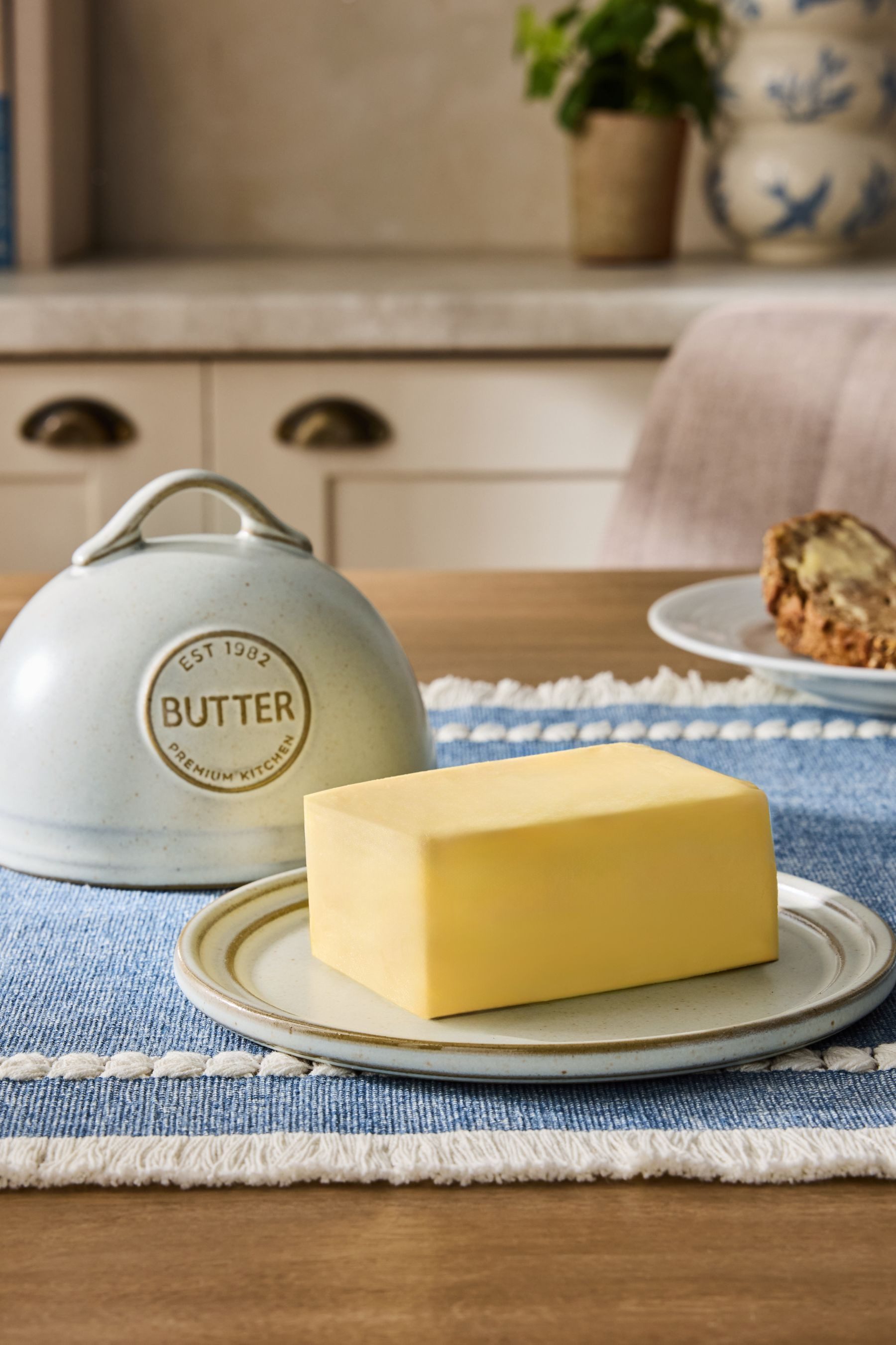 Next Butterdose Butterschale Country Badge, Steingut, (1-tlg)