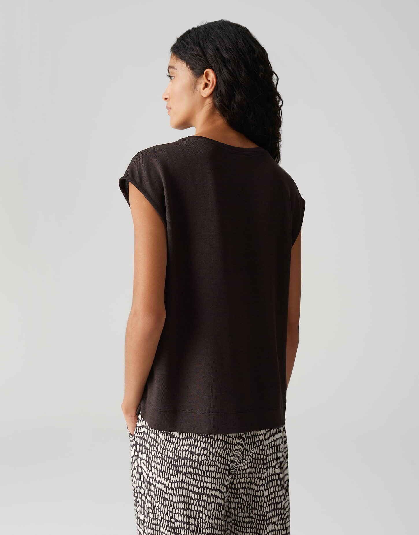 OPUS Kurzarmshirt SLUMMI Regular mit feiner Rippstruktur