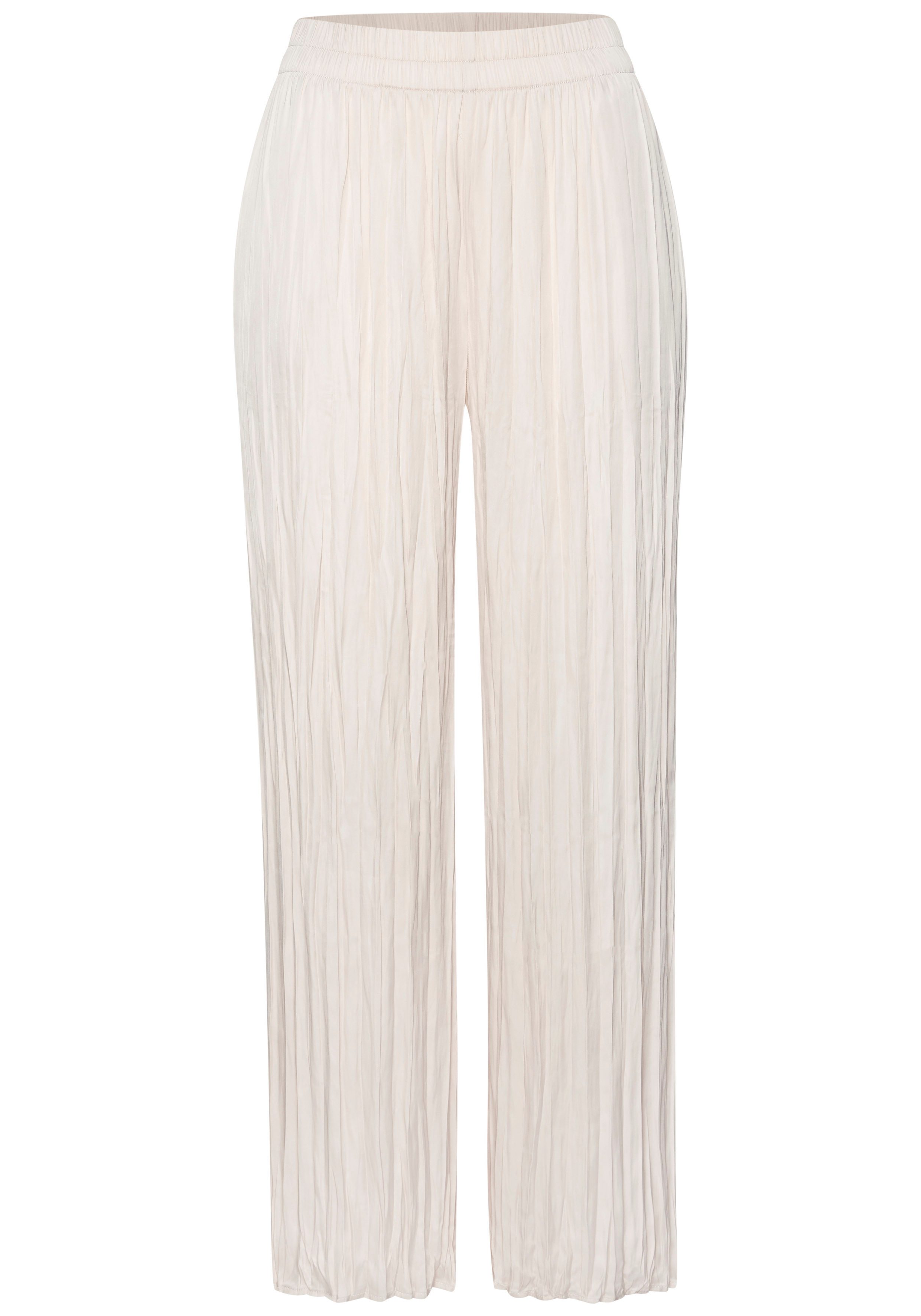 LASCANA Palazzohose mit Plisseefalten, leichte Satinqualität. luftige Sommerhose, elegant. € 49,99