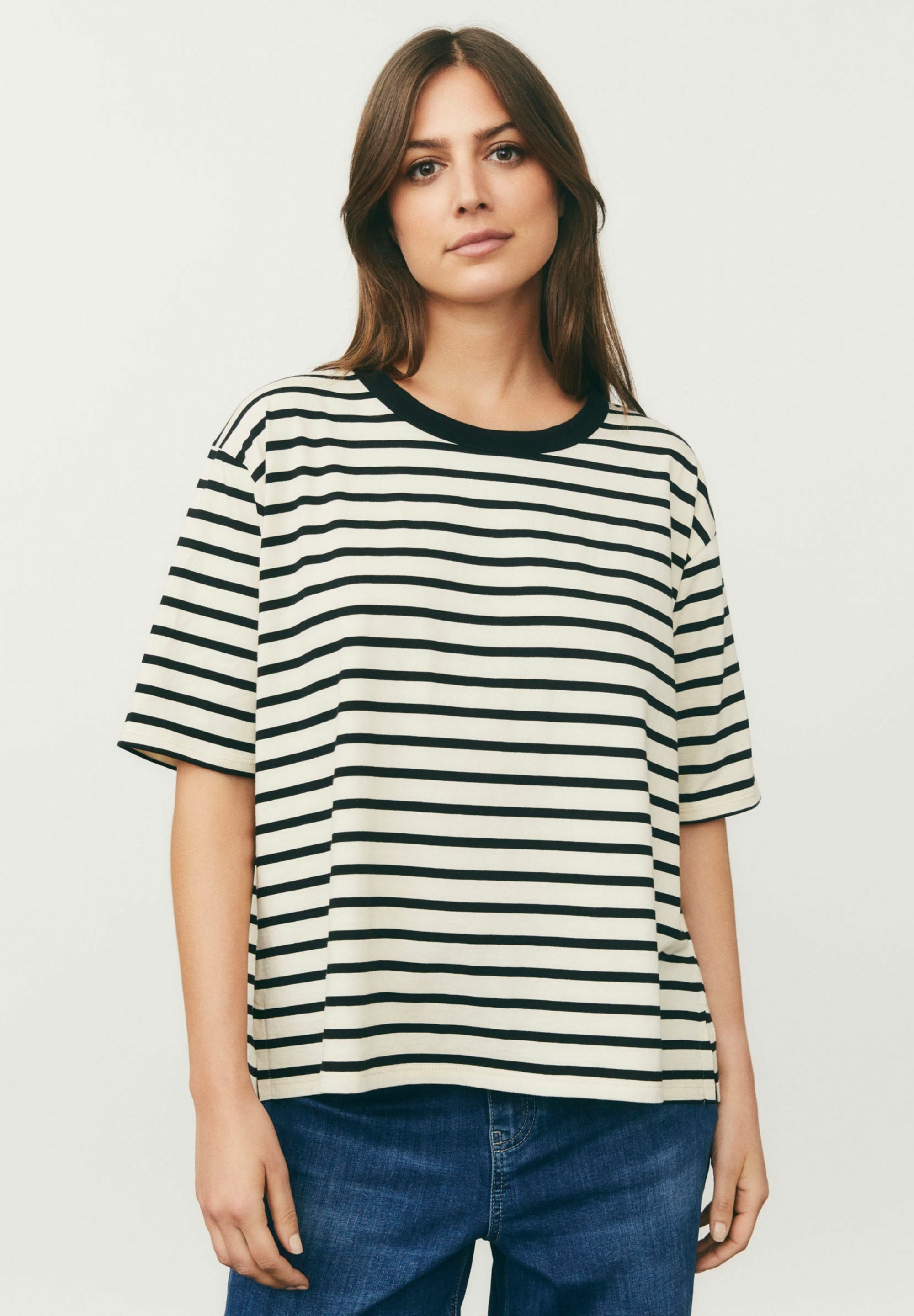 Masai Kurzarmshirt MaDoreann Luftige Weite, feiner Griff, dezentes Design