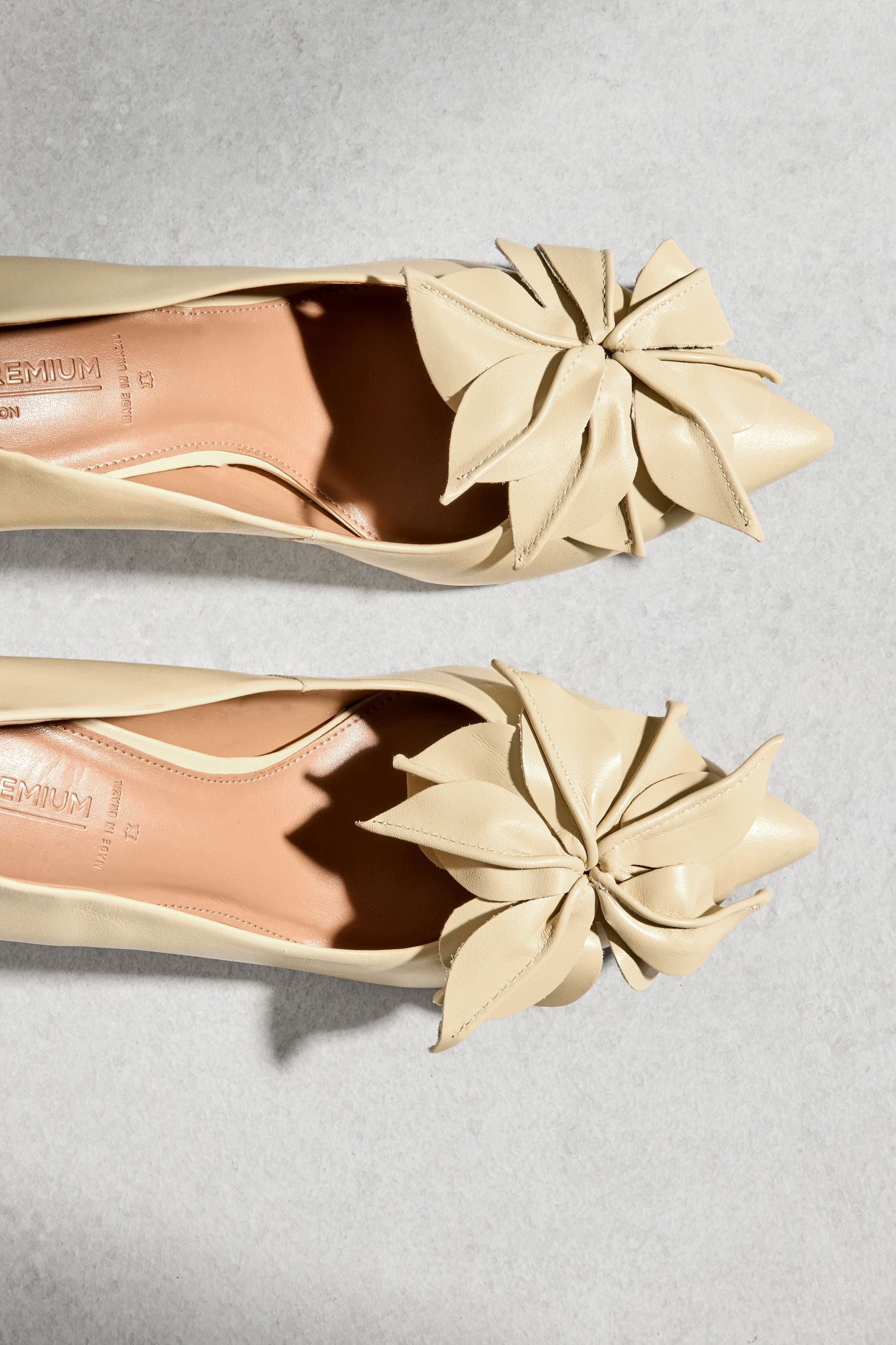 Next N. Premium Absatzschuhe mit Blumen Pumps (1-tlg)