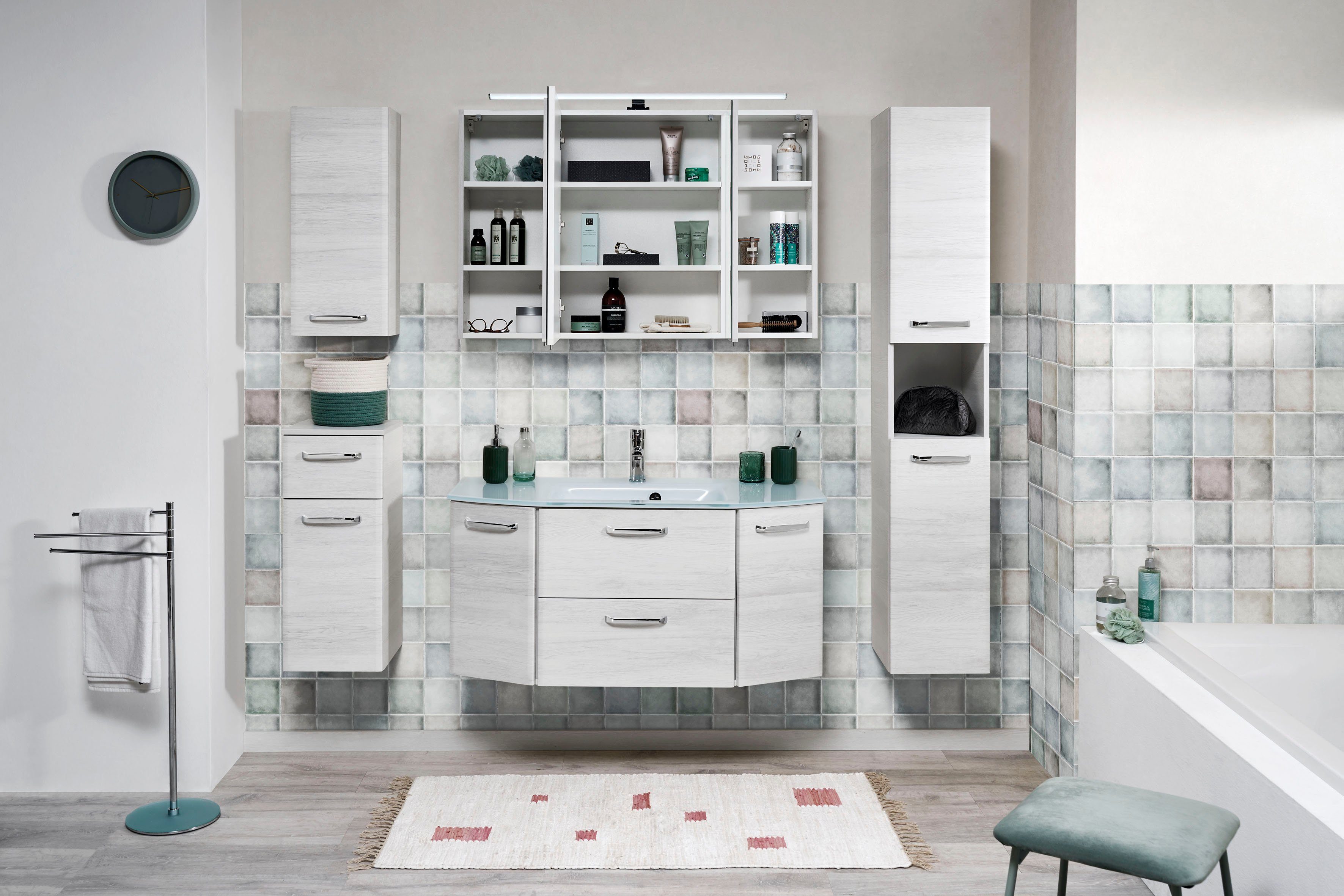 Saphir Quickset vanity unit including glass washbasin, 112 cm wide, 2 doors, base cabinet with sink, including door dampers, chrome handles