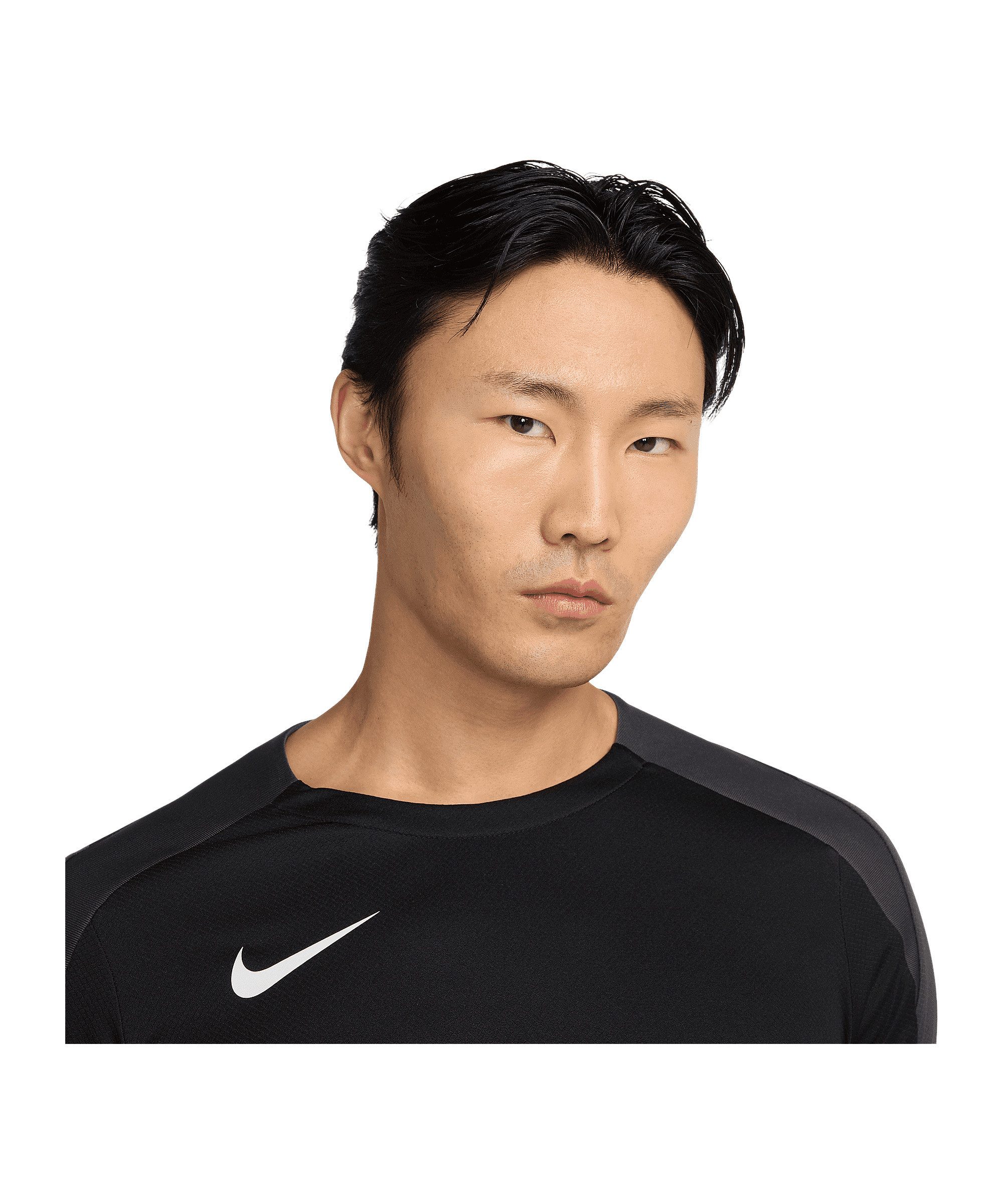 Nike T-Shirt Nike Performance Strike Plus Trainingshirt Polyester