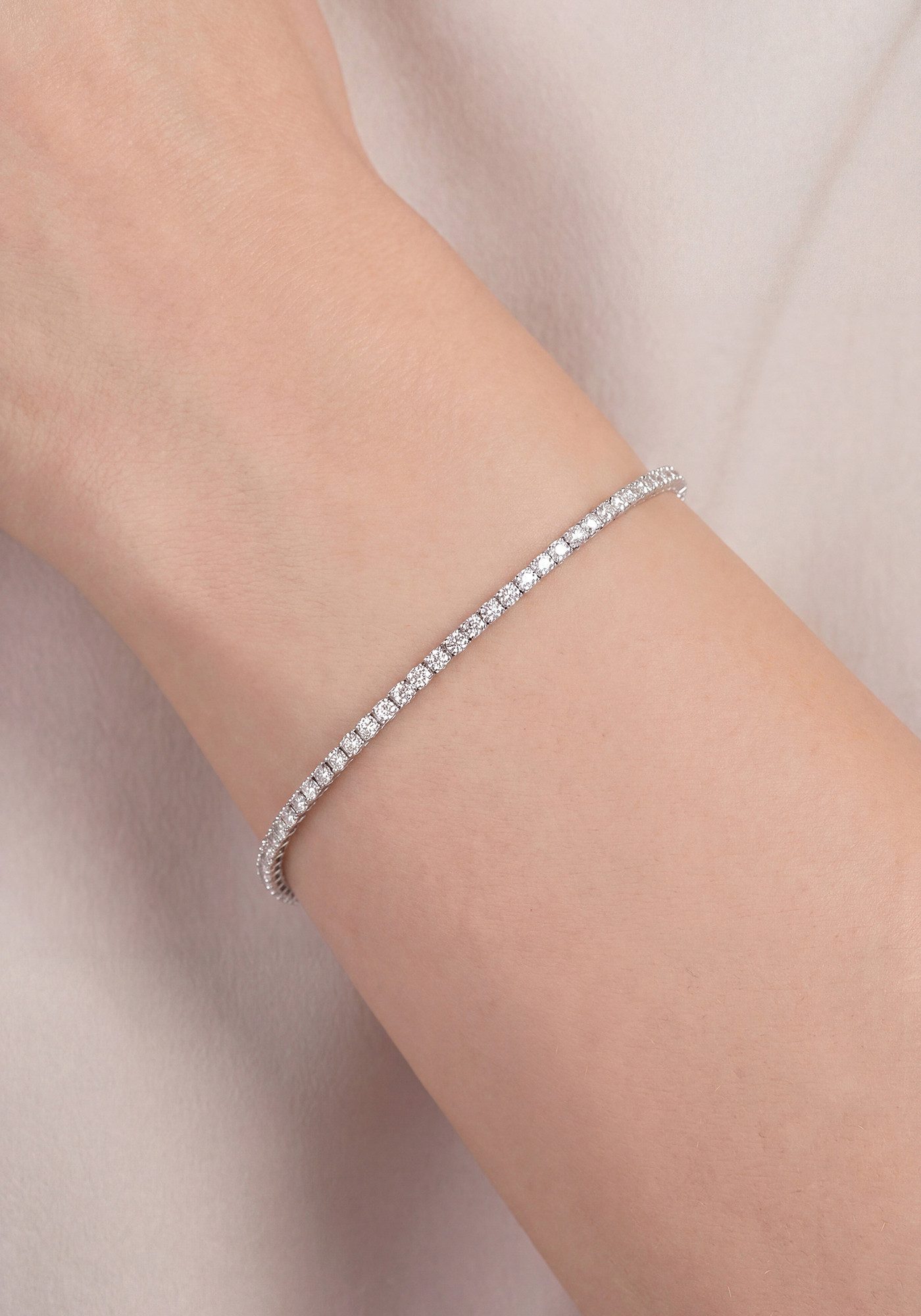 JOBO Tennisarmband Amband mit 84 Zirkonia, 925 Silber rhodiniert oder vergoldet 16 cm