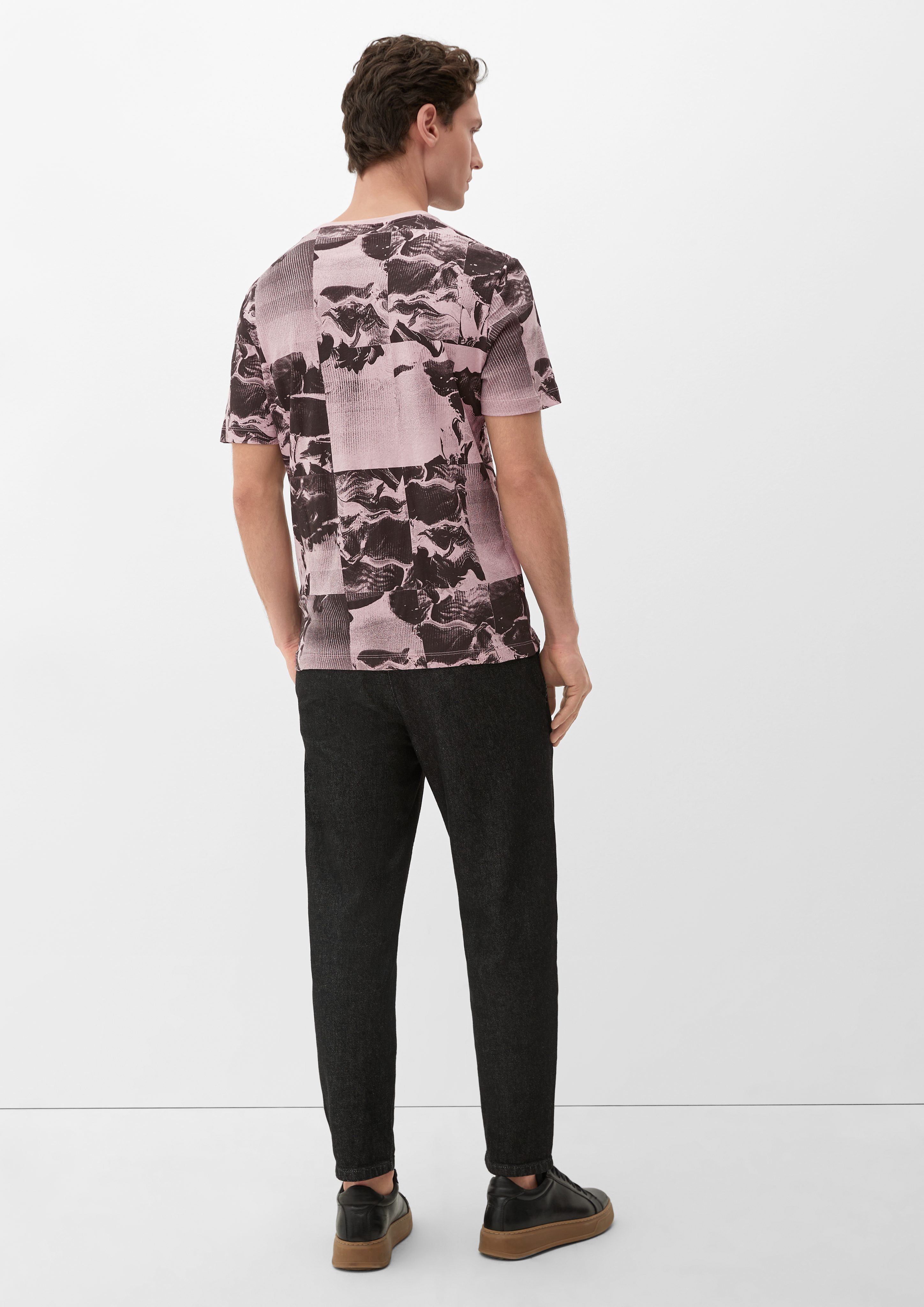 s.Oliver Kurzarmshirt T-Shirt mit rosa Alloverprint