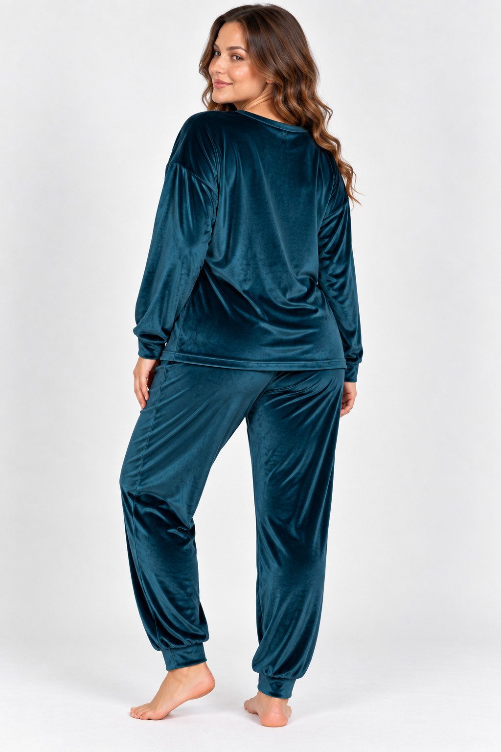 fashionshowcase Schlafanzug Damen Hausanzug aus Samt Pyjama Set für Herbst & Winter (2-teilig, 2 tlg., Langarm-Oberteil + lange Hose) kuschelig weicher Samt-Loo – Bild 5 von 5