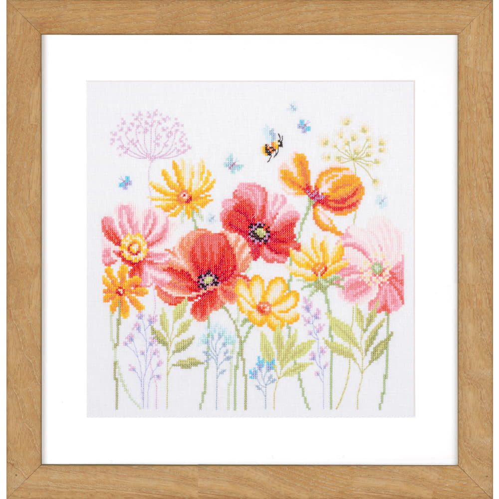 Vervaco Kreativset Vervaco telkruissteekpakket "Klaprozen en wilde bloemen", 29x28 cm, (embroidery kit by Marussia)