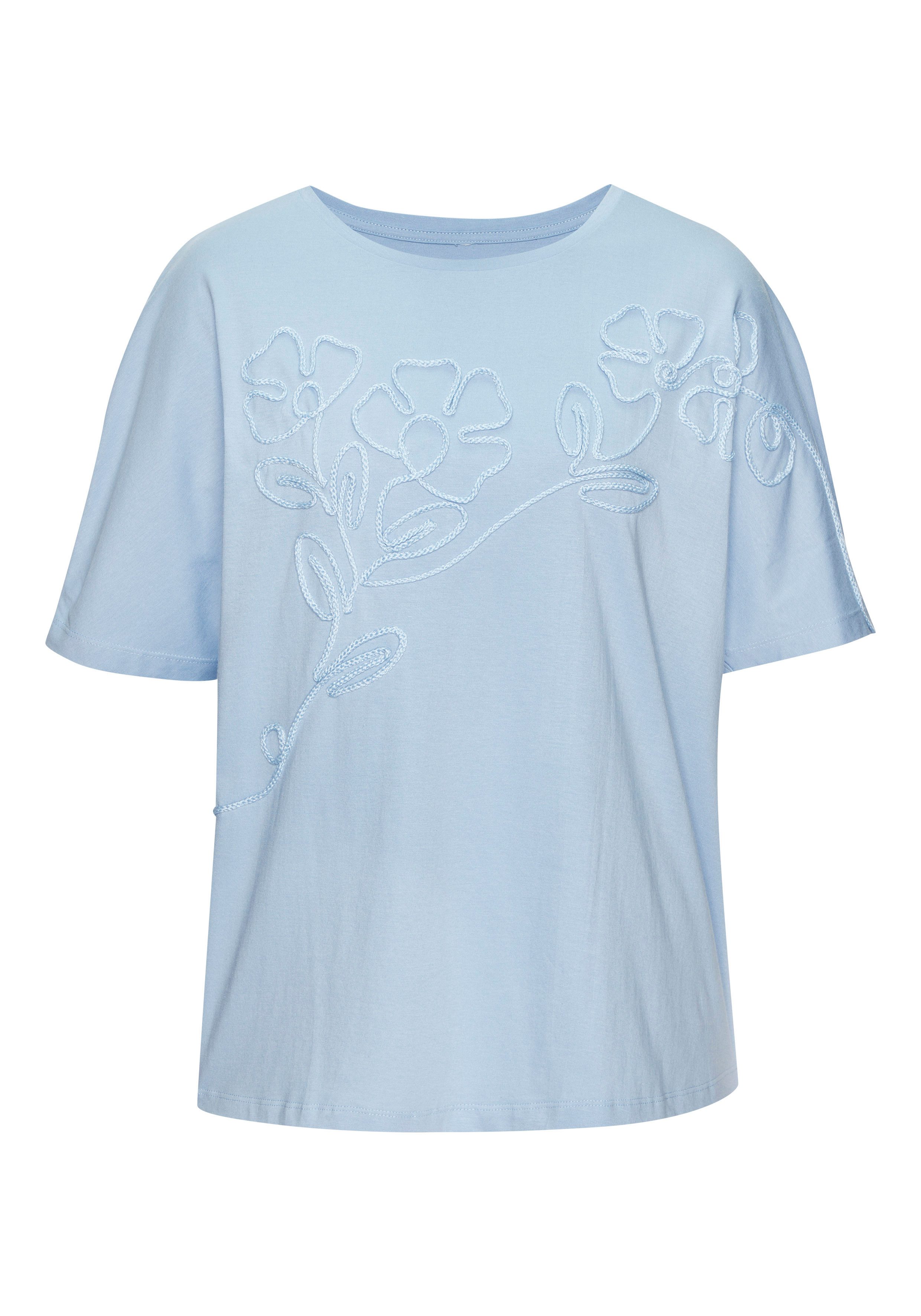 Vivance T-Shirt mit dekorativer Stickerei aus angenehmer Bio-Baumwoll-Qualität. € 24,99, (€ 24,99 pro 1 Stk).