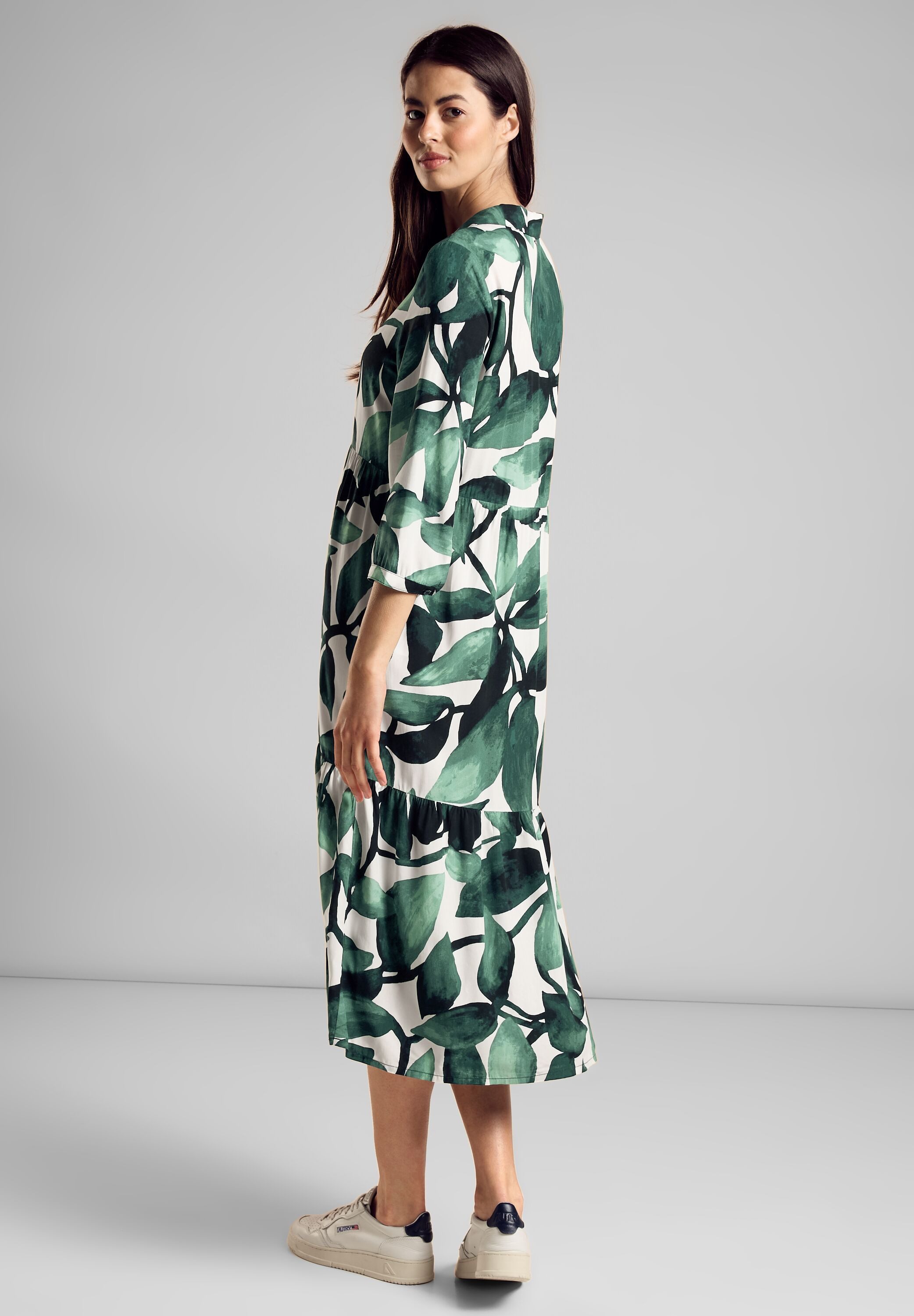 STREET ONE Sommerkleid mit hohem Kragen