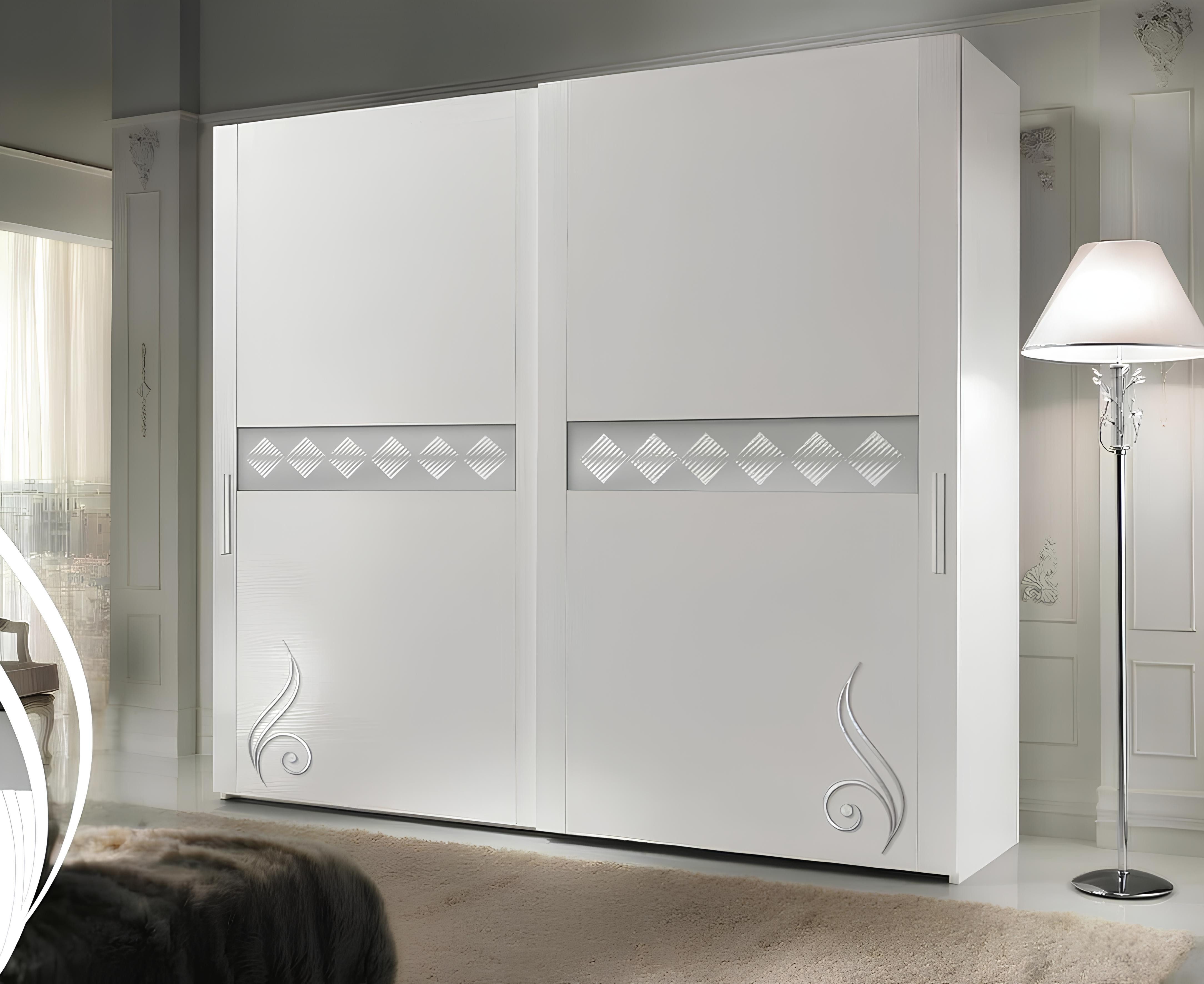 Kleiderschrank Eleganter Holzschrank mit modernen Schwebetüren