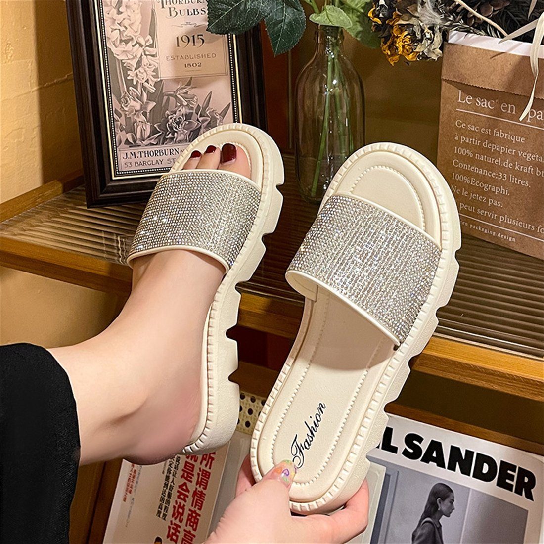 YOOdy~ damen sommer Modische Sandalen mit Strasssteinen Eleganter Look Sandalette (1-tlg) sandale Geeignet für Badezimmer, Schlafzimmer, Wohnzimmer, Strand Beige