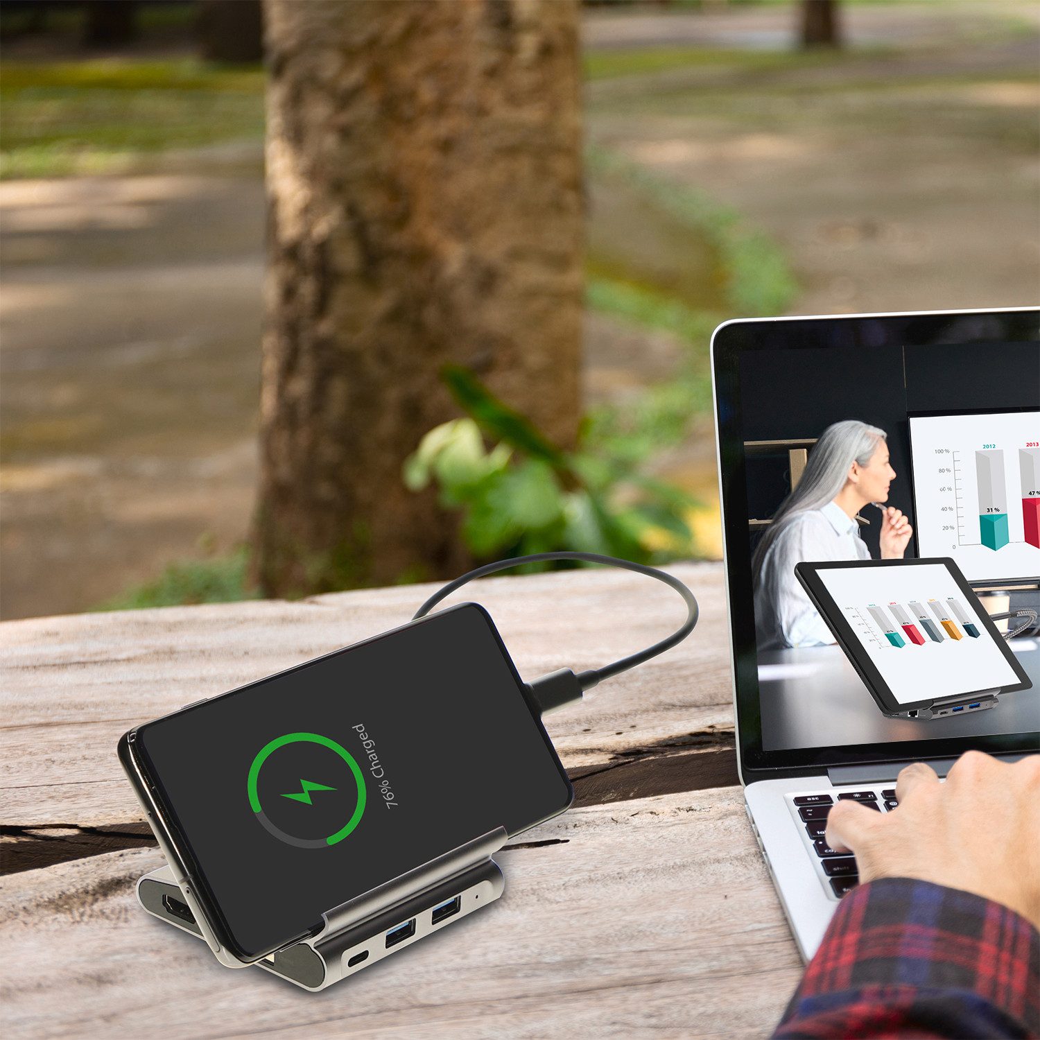 4smarts 7in1 Hub Tablet + Phone Stand USB-Adapter