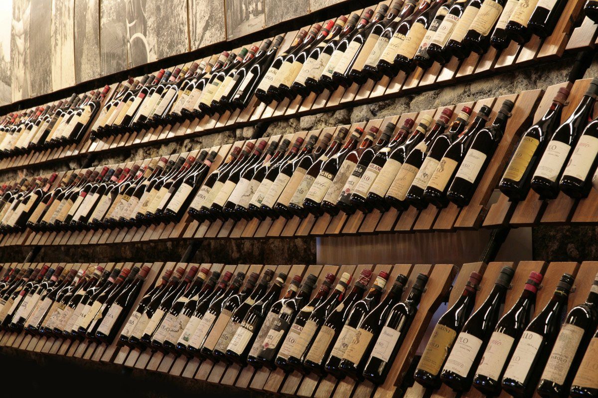 Papermoon Fototapete Wein Sammlung