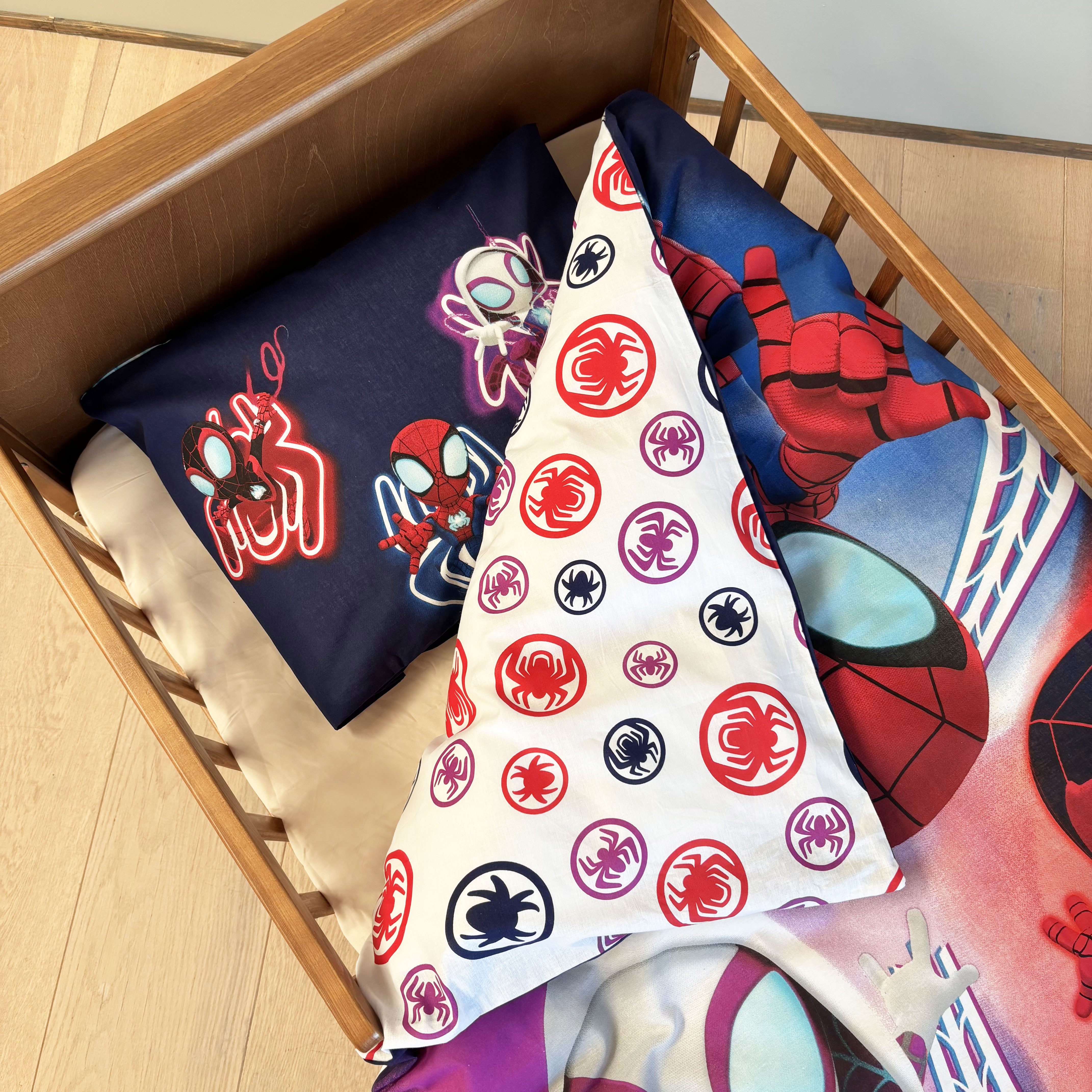 MARVEL Kinderbettwäsche Marvel Spidey Amazing Friends Kinderbettwäsche Ghost-Spider 100x135 cm, Renforcé, 2 teilig